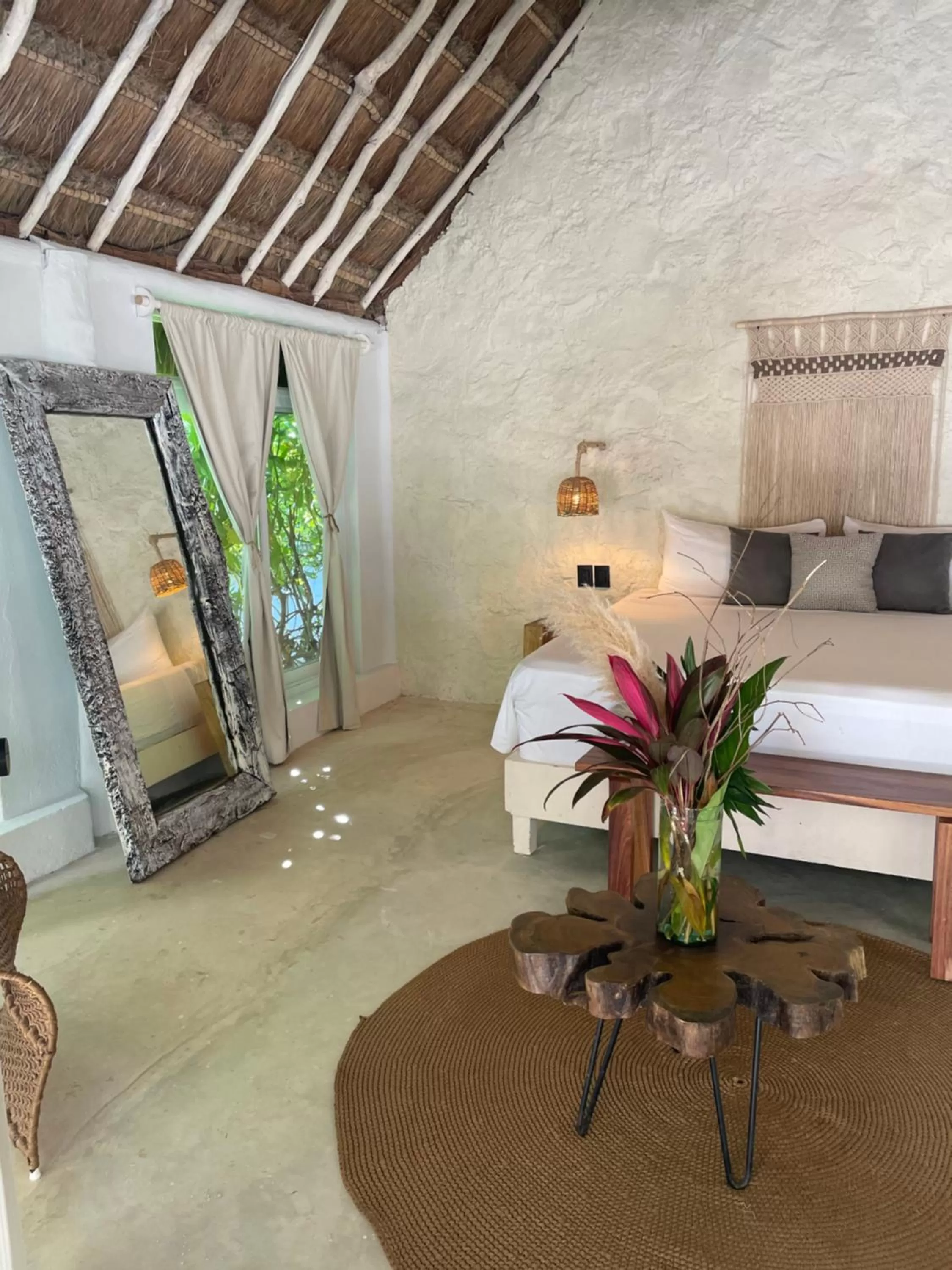 Bed in Roc Luxe Tulum