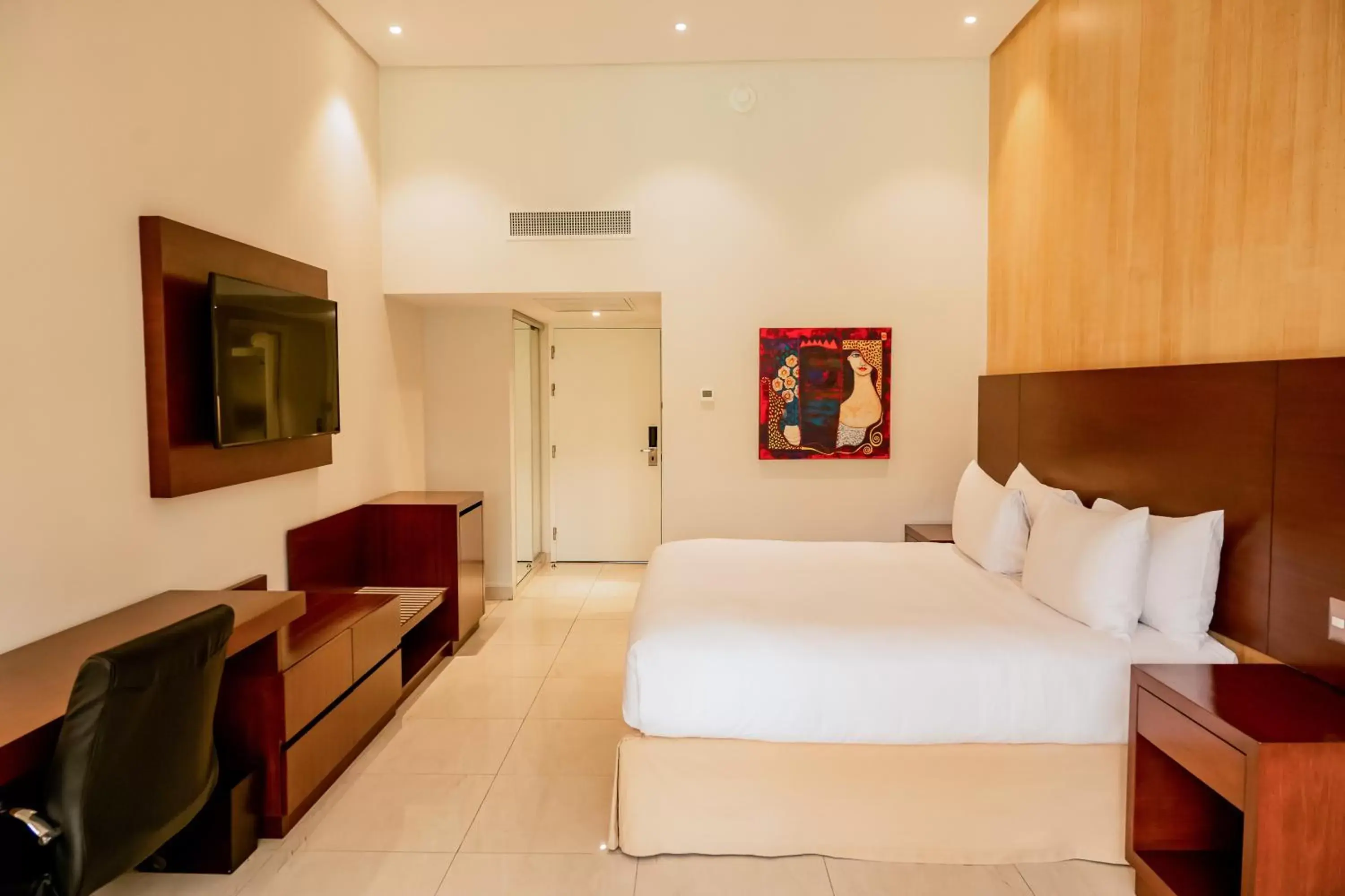 Bed in Los Tajibos, Santa Cruz de la Sierra, a Tribute Portfolio Hotel