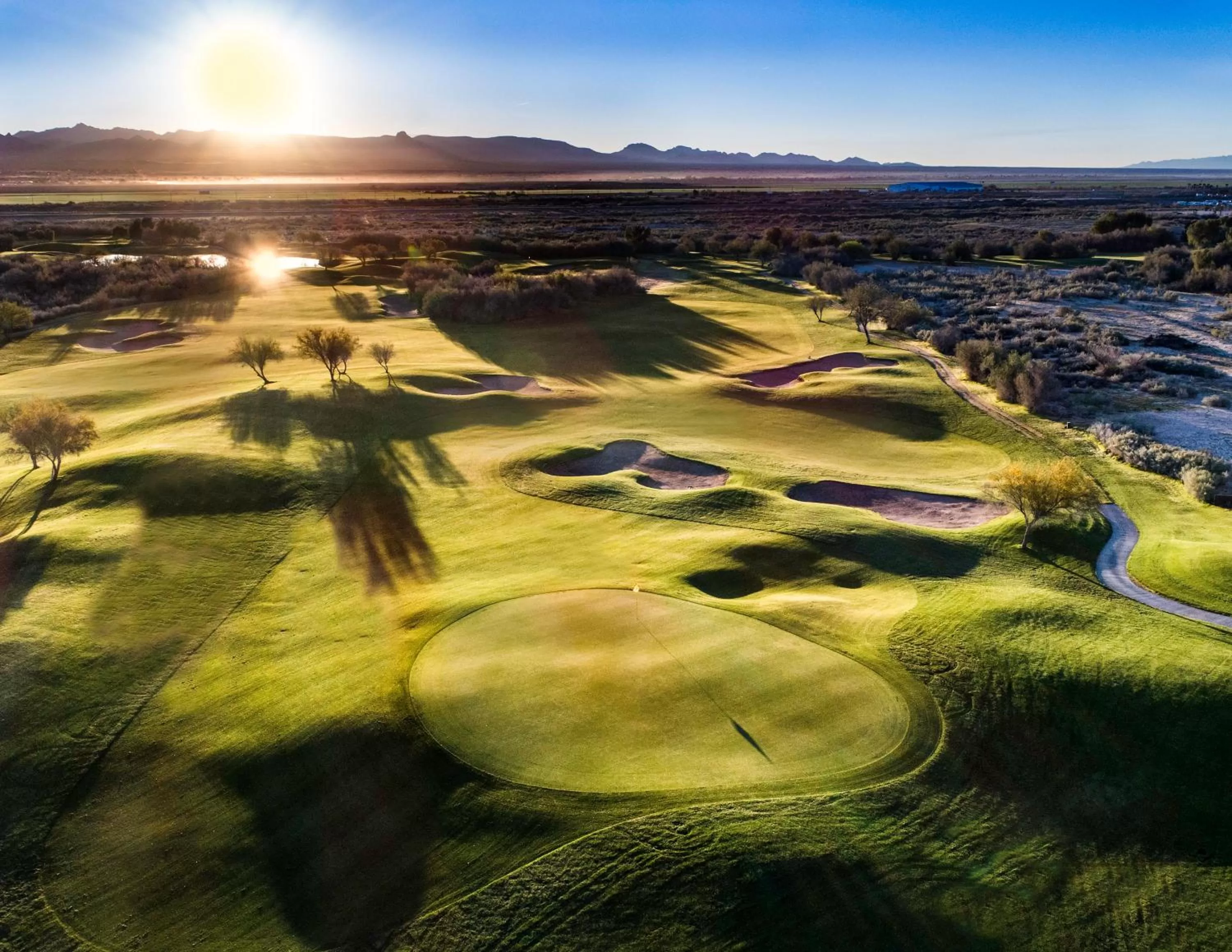Golfcourse in Avi Resort & Casino