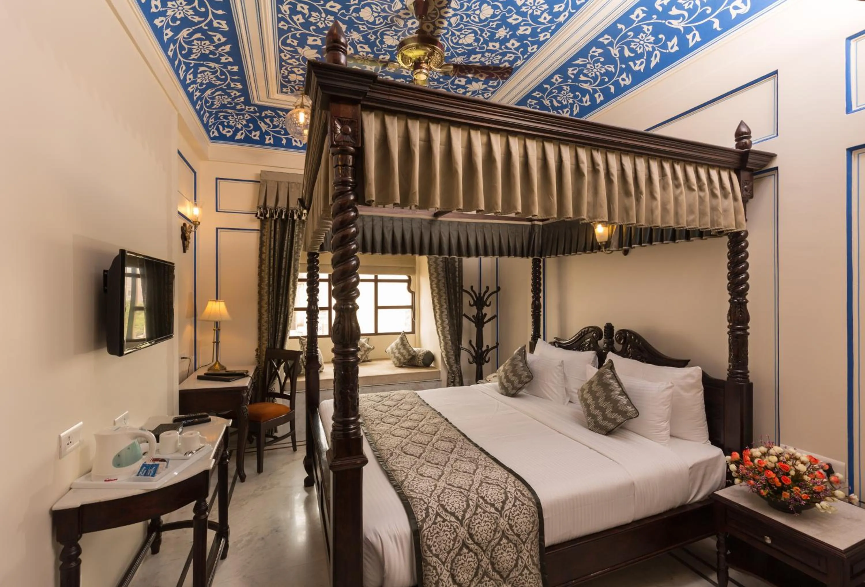 Photo of the whole room, Bed in Umaid Haveli-A Heritage Style Hotel & Resort