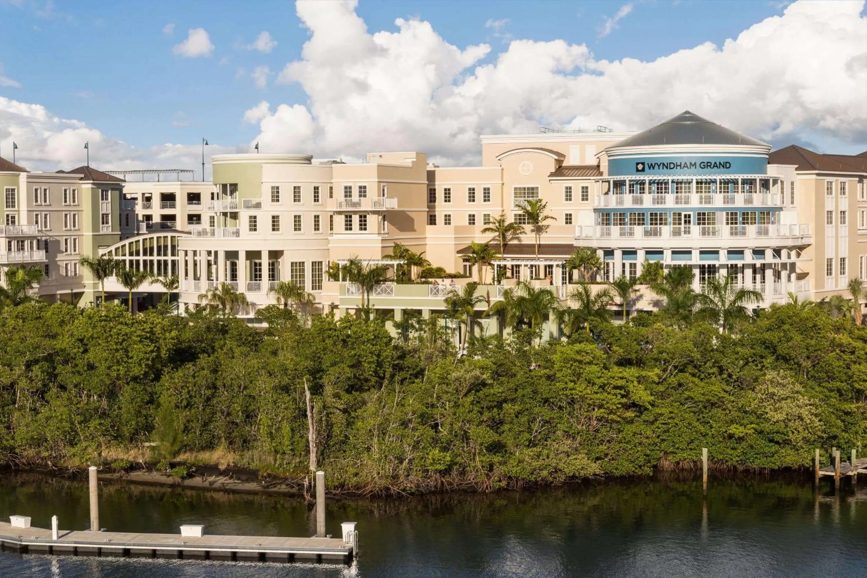Property building in Wyndham Grand Jupiter at Harbourside Place