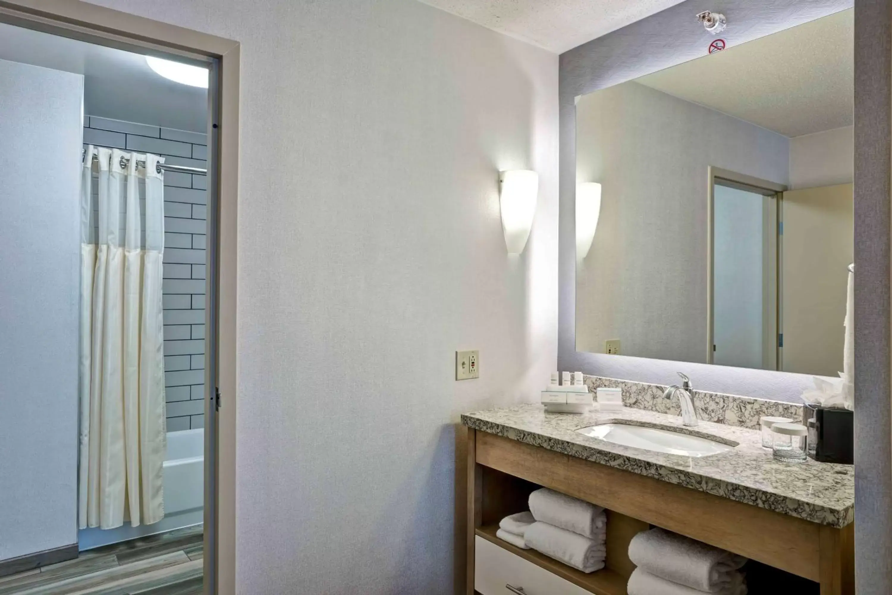 Bathroom in Homewood Suites by Hilton Chicago Downtown