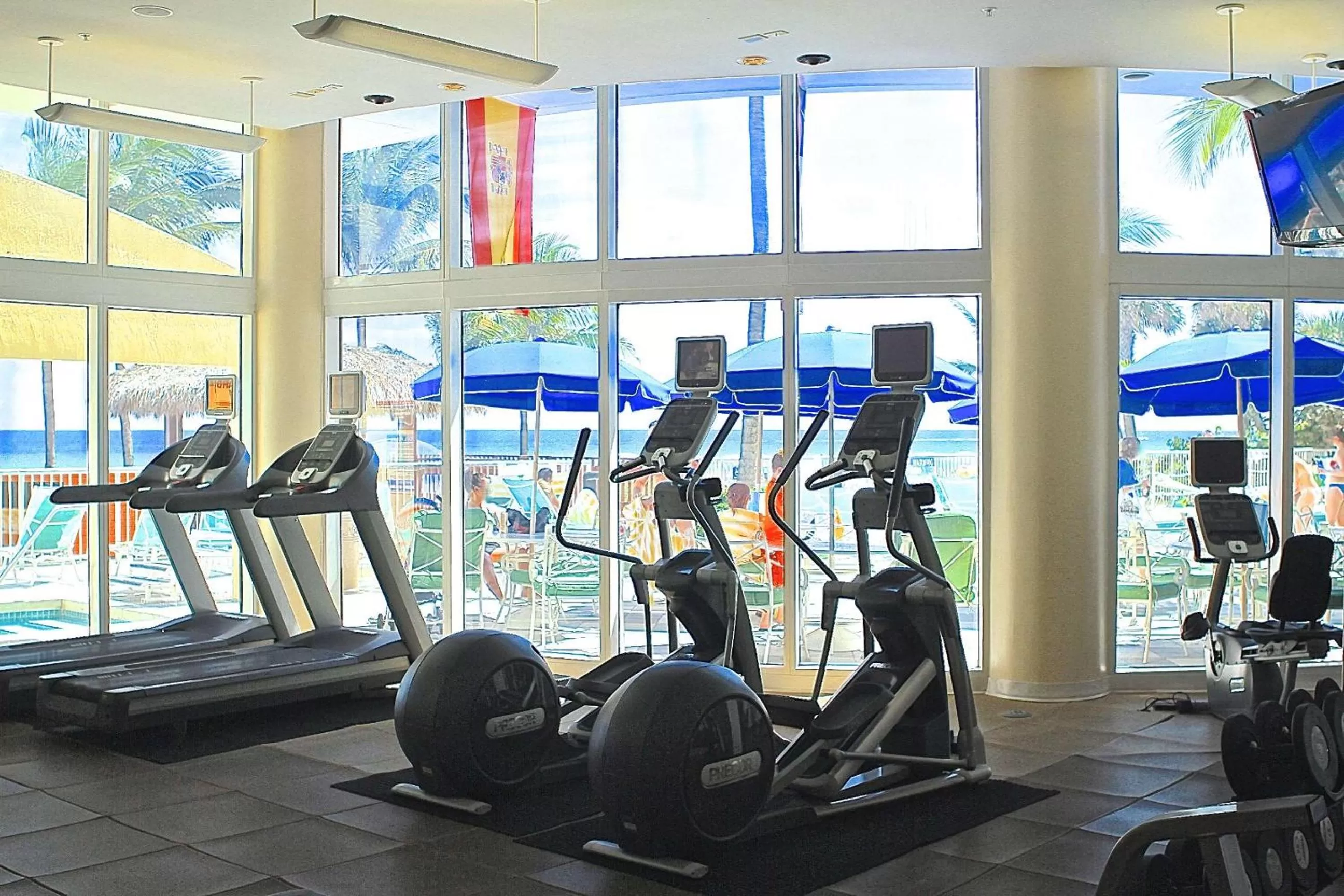Fitness centre/facilities in DoubleTree by Hilton Ocean Point Resort - North Miami Beach