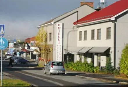 Facade/entrance, Property Building in Hotel Mestarin Kievari