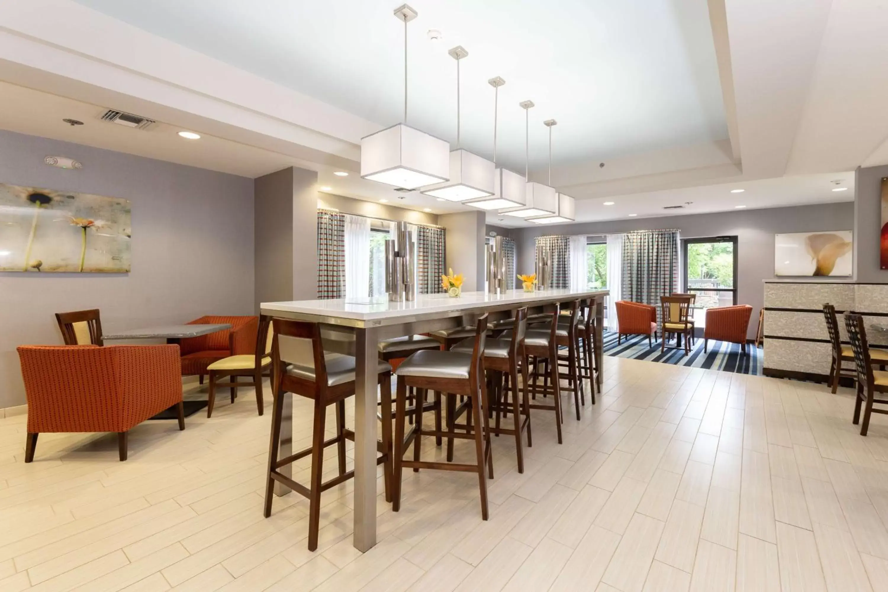 Lobby or reception in Hampton Inn Columbia I-26/Harbison Blvd Lobby or reception in Hampton Inn Columbia I-26/Harbison Blvd