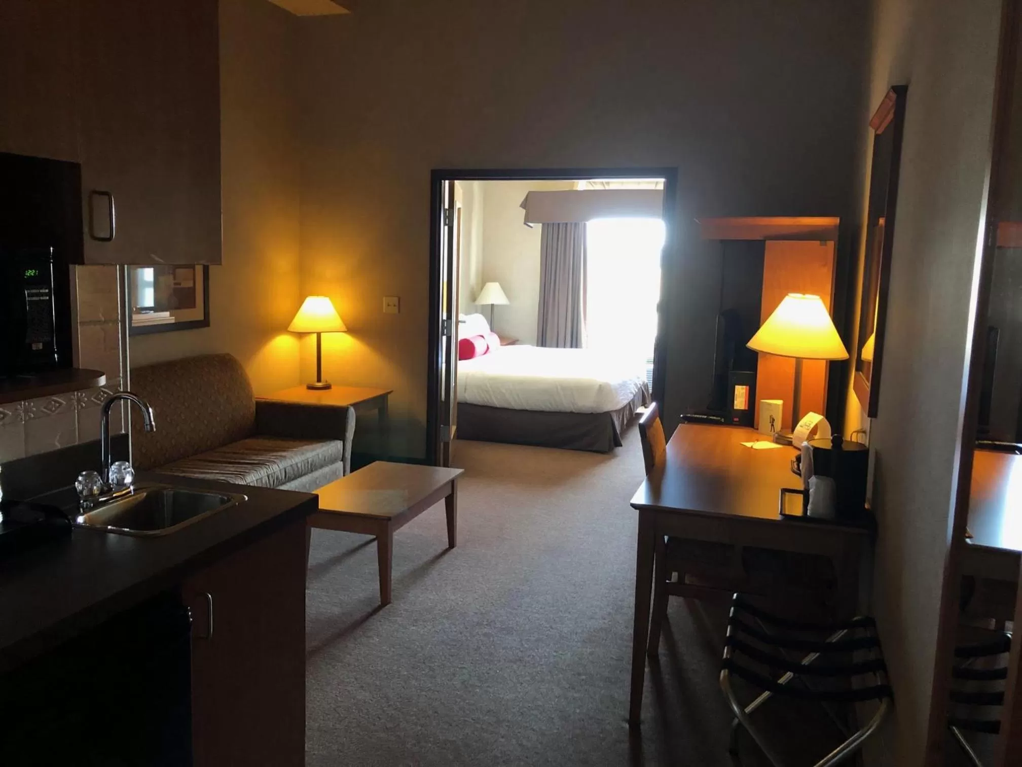 Photo of the whole room, Bed in Ramada by Wyndham Ponoka