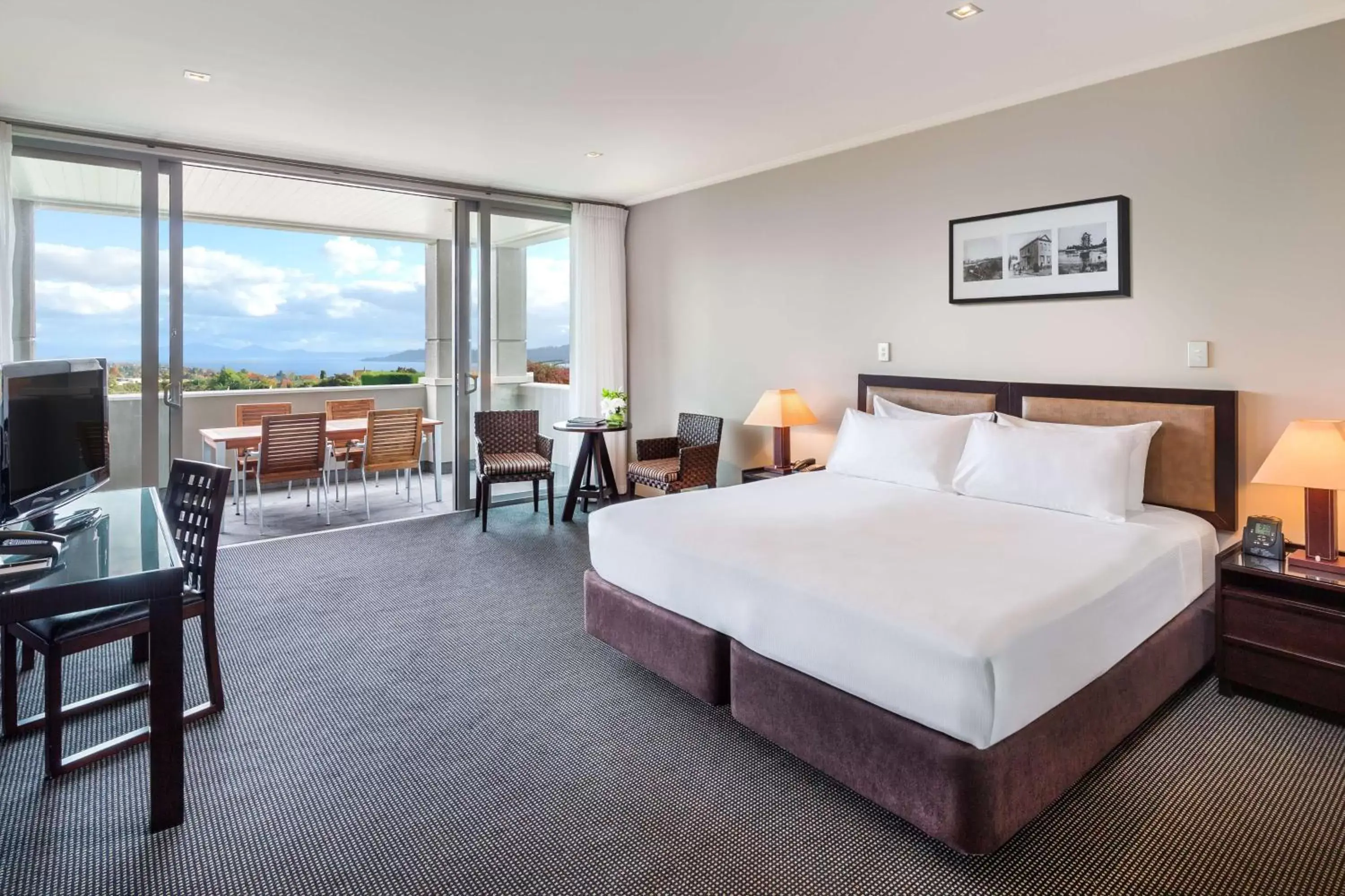 Bed in Hilton Lake Taupo