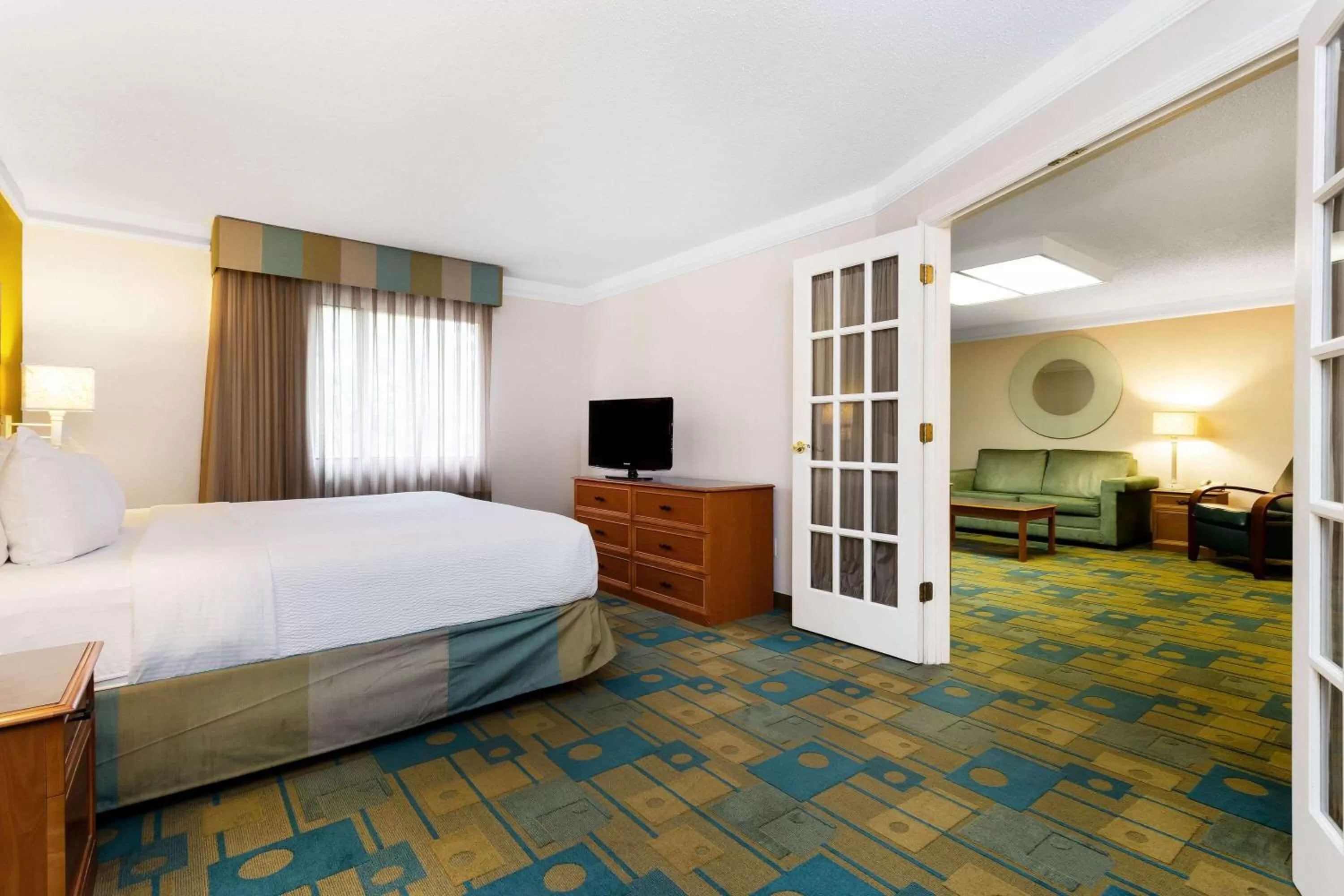 Photo of the whole room, Bed in La Quinta by Wyndham St. Pete-Clearwater Airport