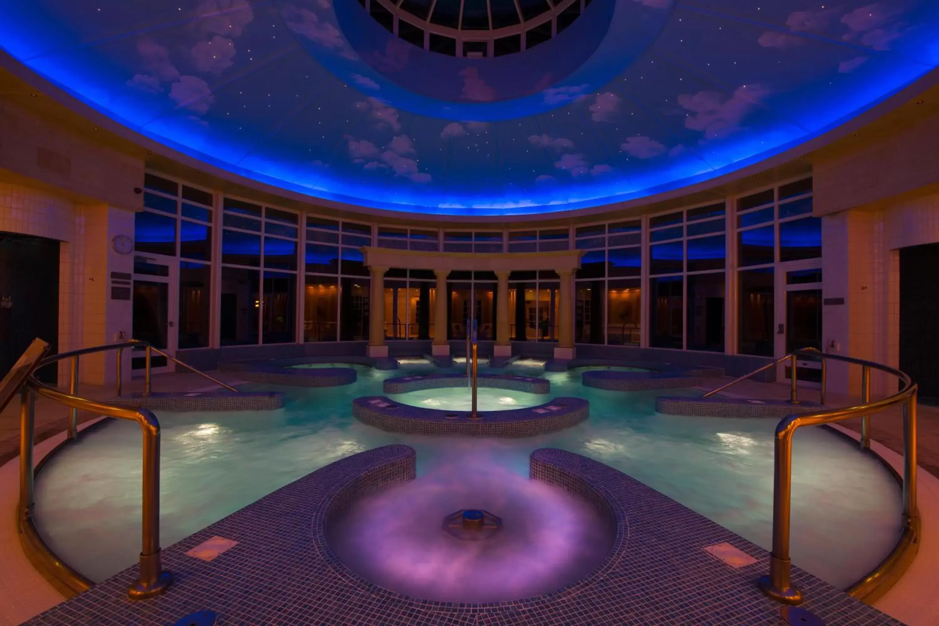 Hot Tub, Swimming Pool in Chewton Glen Hotel - an Iconic Luxury Hotel