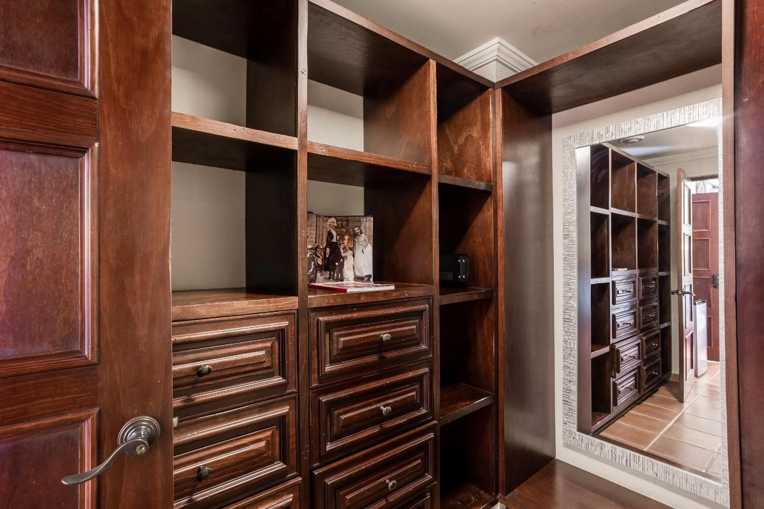 Bathroom in Artesana Luxury Villa