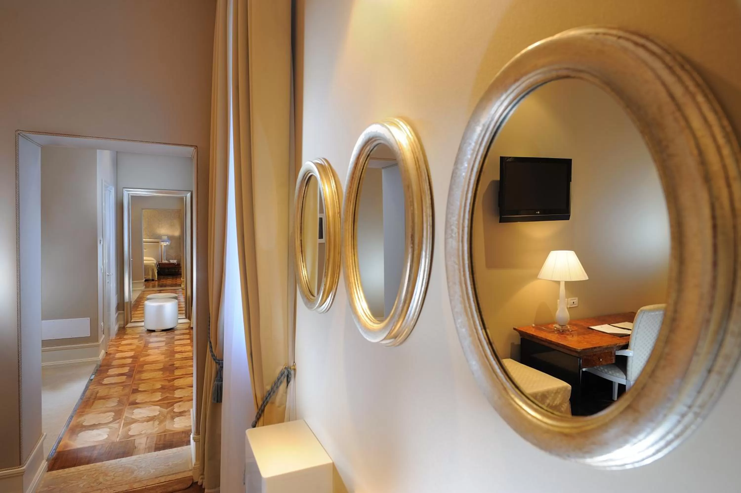 Shower, Bed in Hotel Ai Due Principi