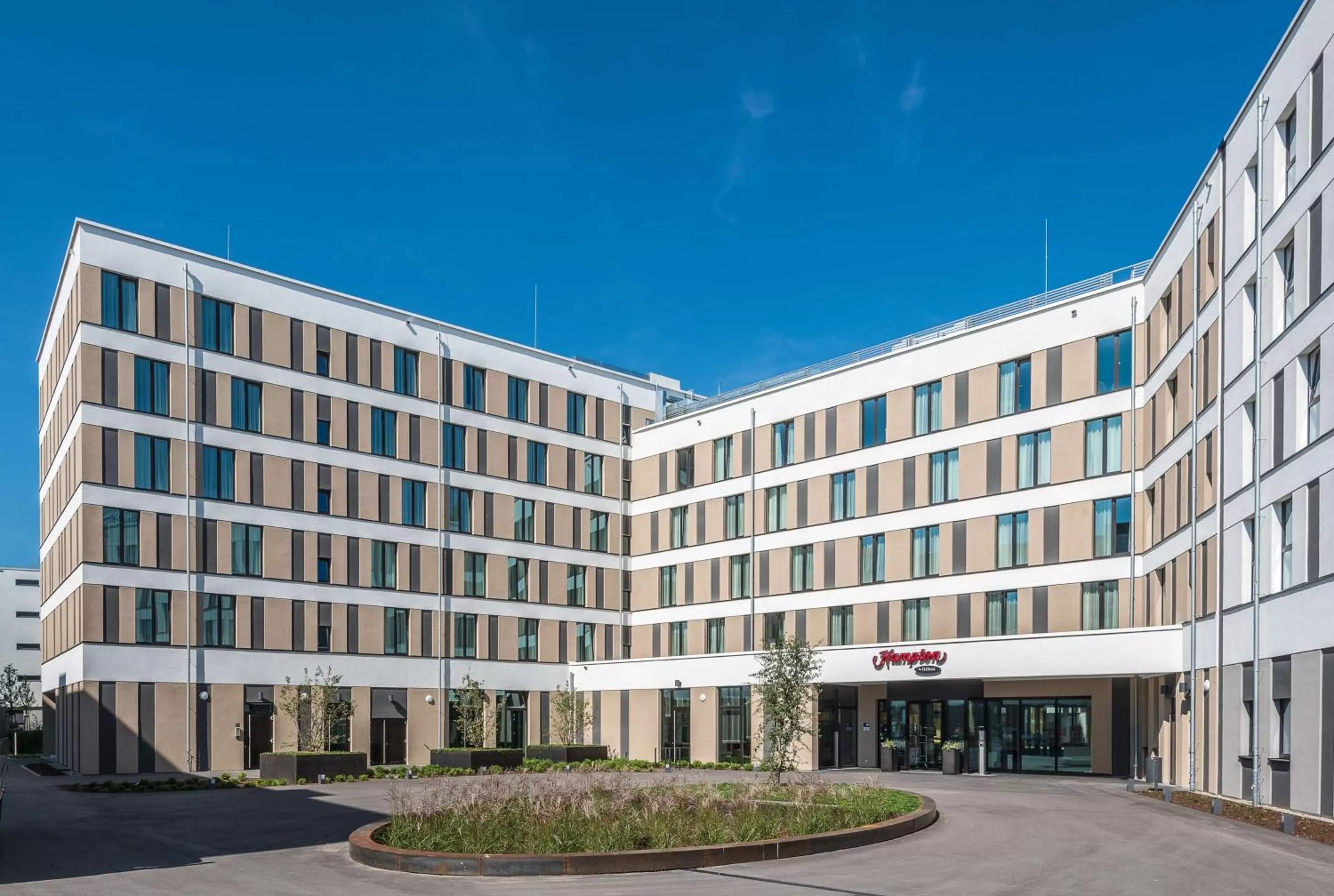 Property building in Hampton By Hilton Freiburg