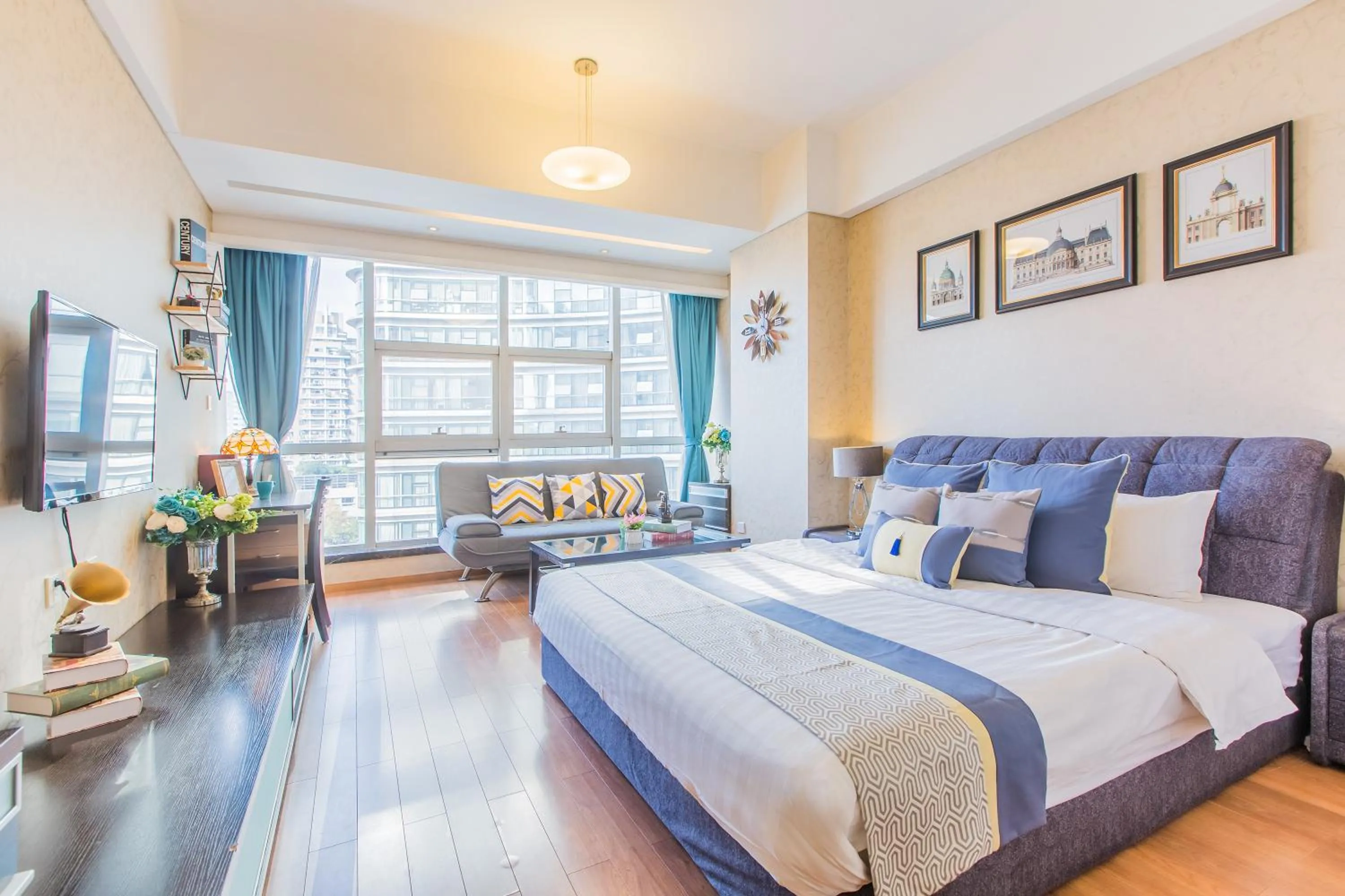 Bed in Westlake 7 Service Apartment