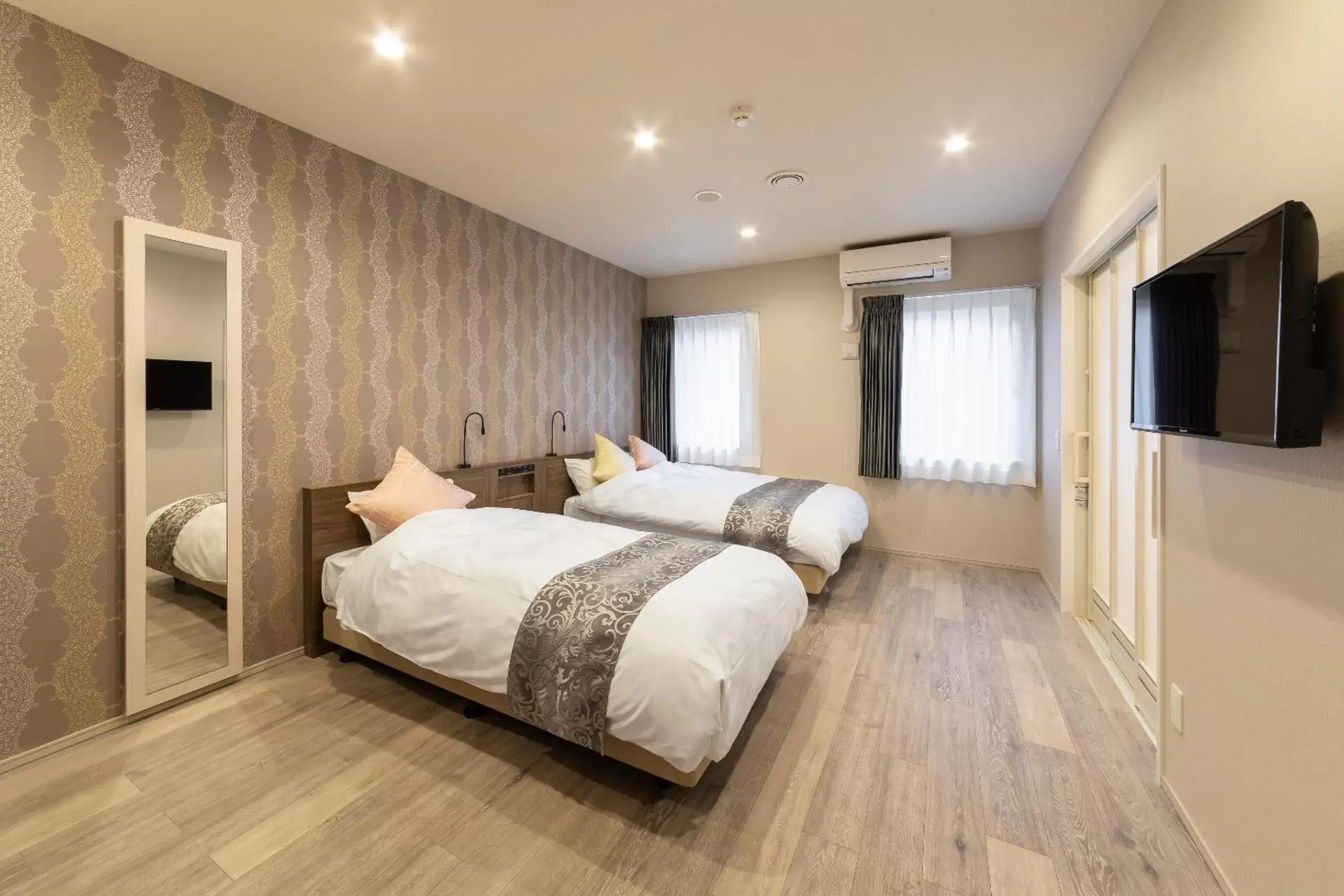 Photo of the whole room, Bed in SARASA HOTEL Dotonbori Photo of the whole room, Bed in SARASA HOTEL Dotonbori