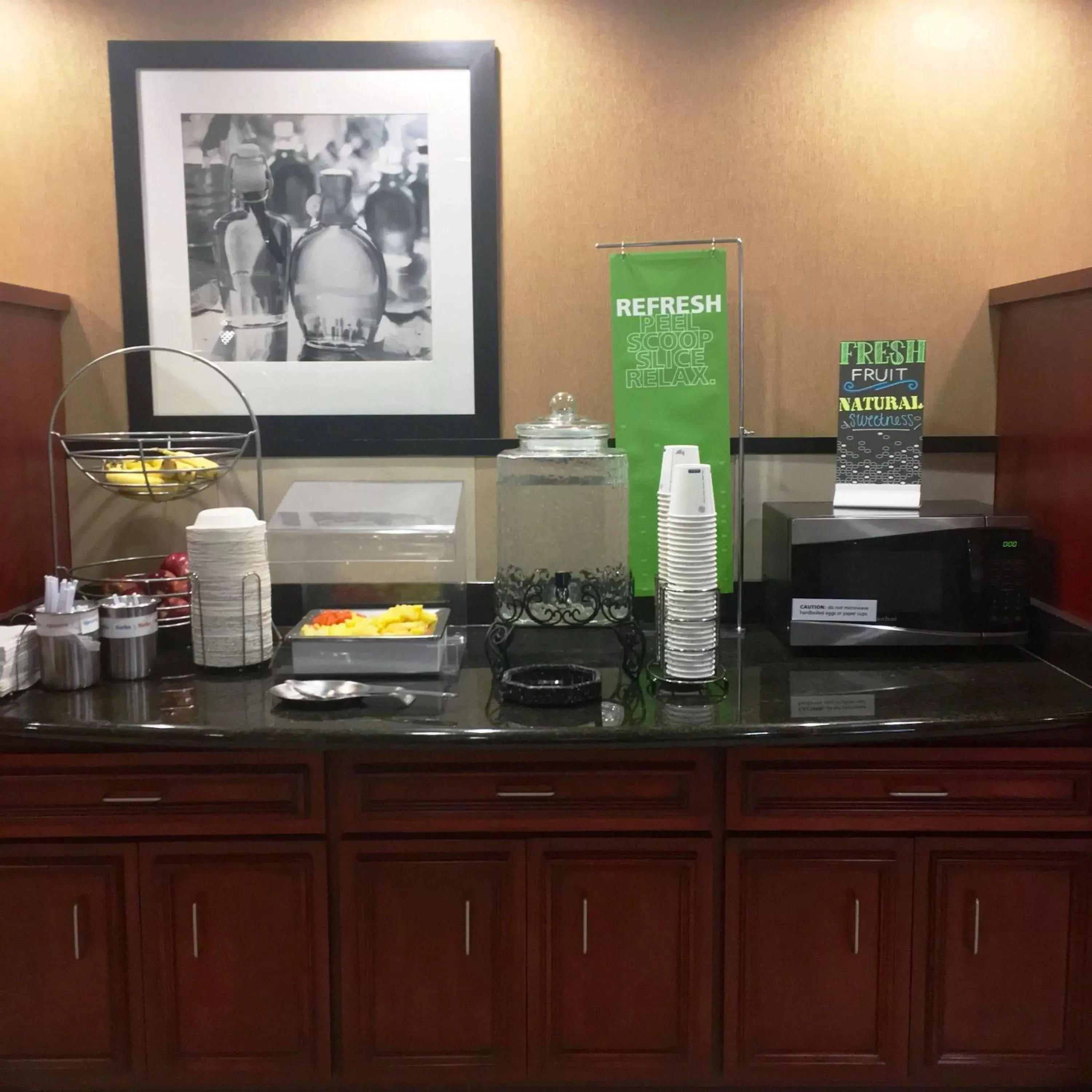 Breakfast in Hampton Inn Hays-North of I-70