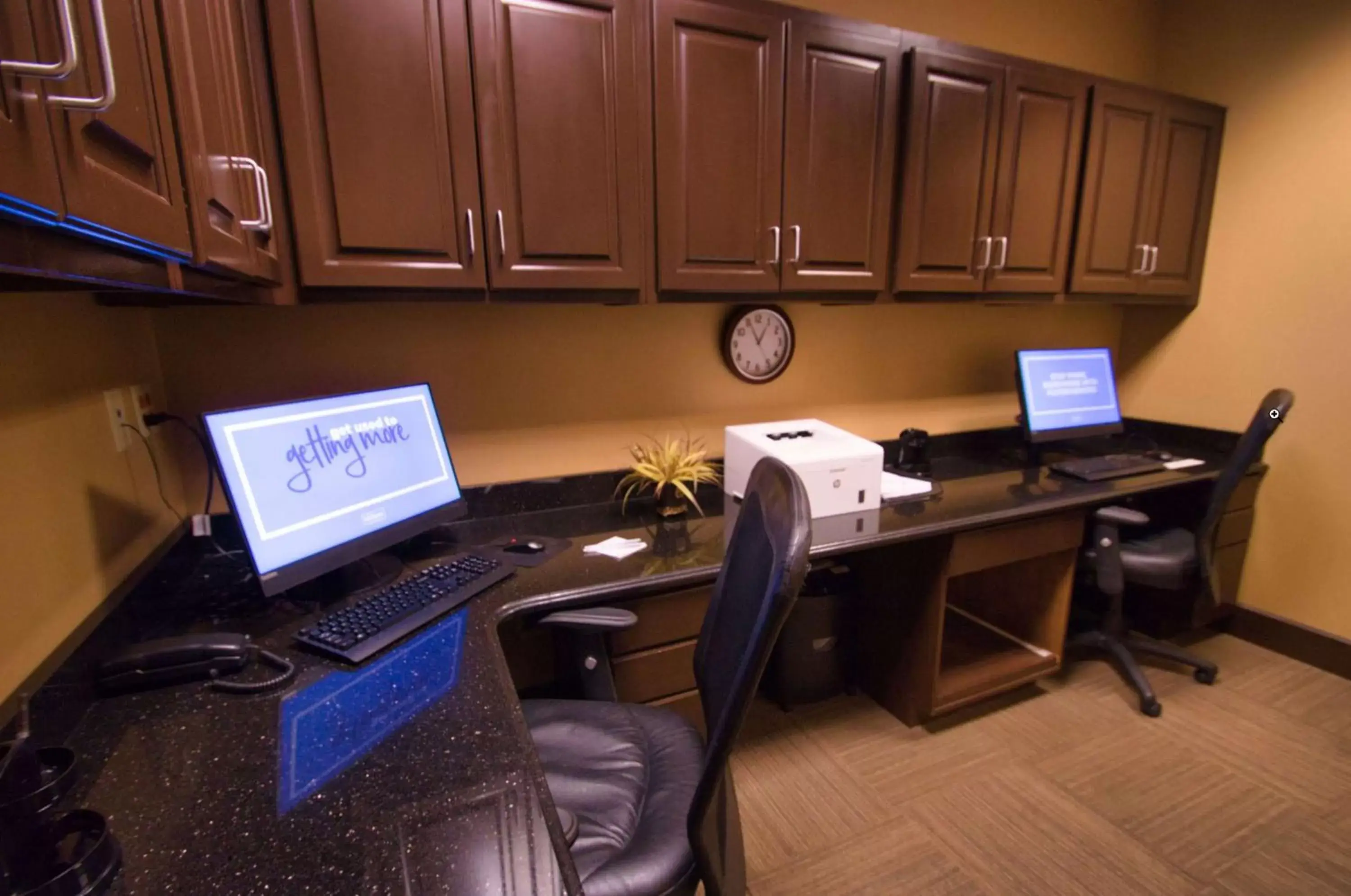 Business facilities, Business Area/Conference Room in Hampton Inn & Suites Jacksonville Beach Boulevard/Mayo Clinic