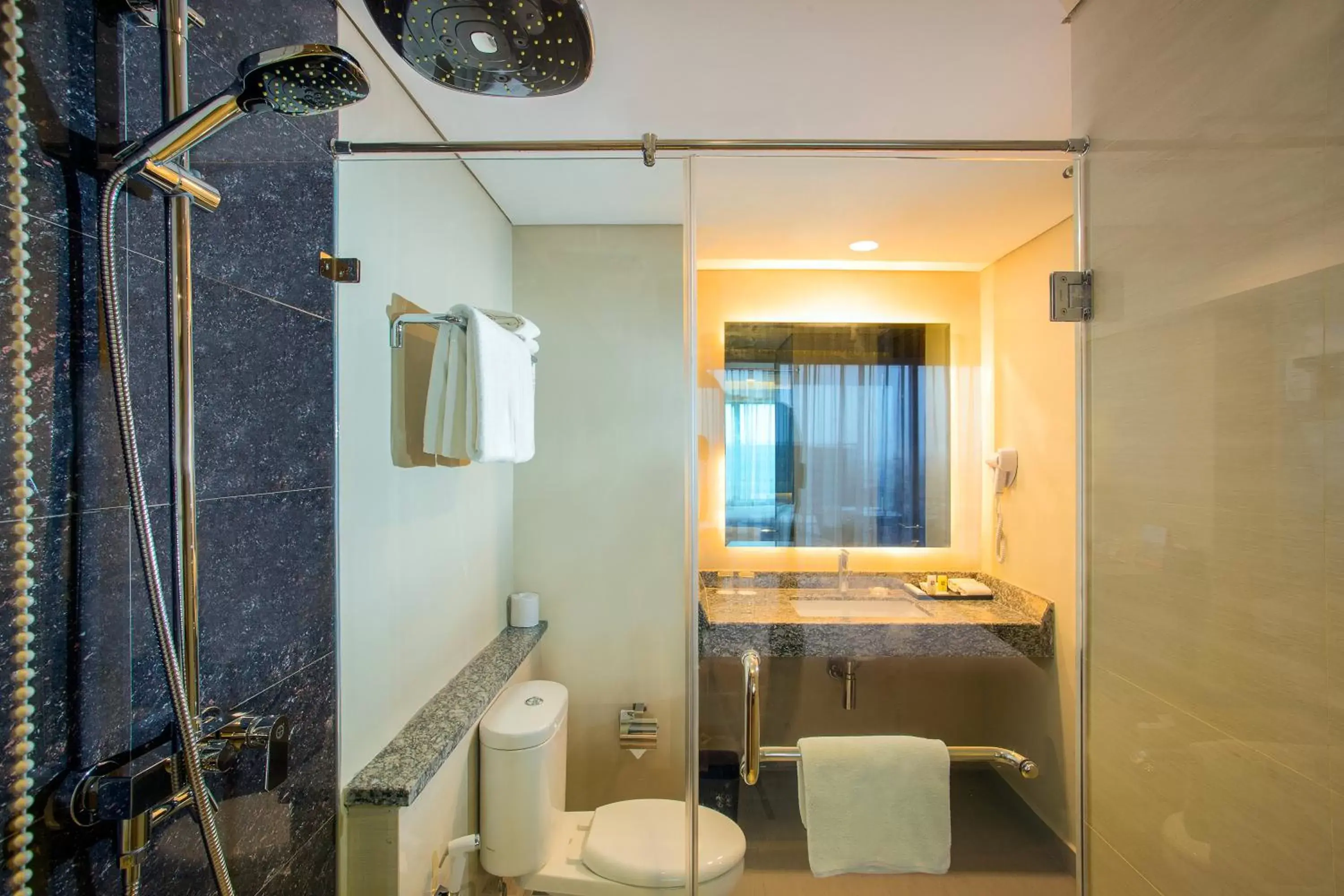 Shower, Bathroom in Swiss-Belhotel Pangkalpinang