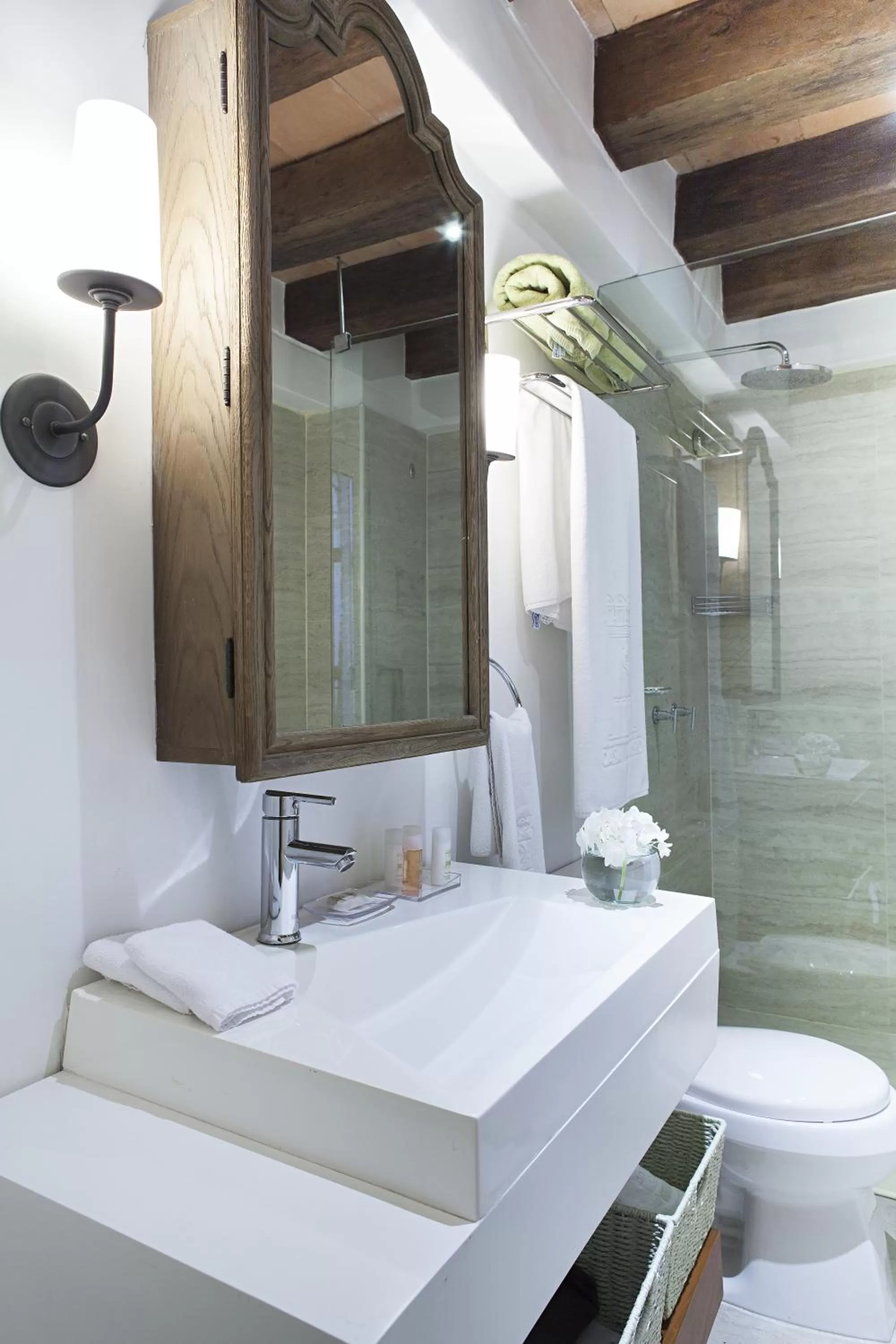 Bathroom, Bed in Hotel Boutique Casa del Coliseo