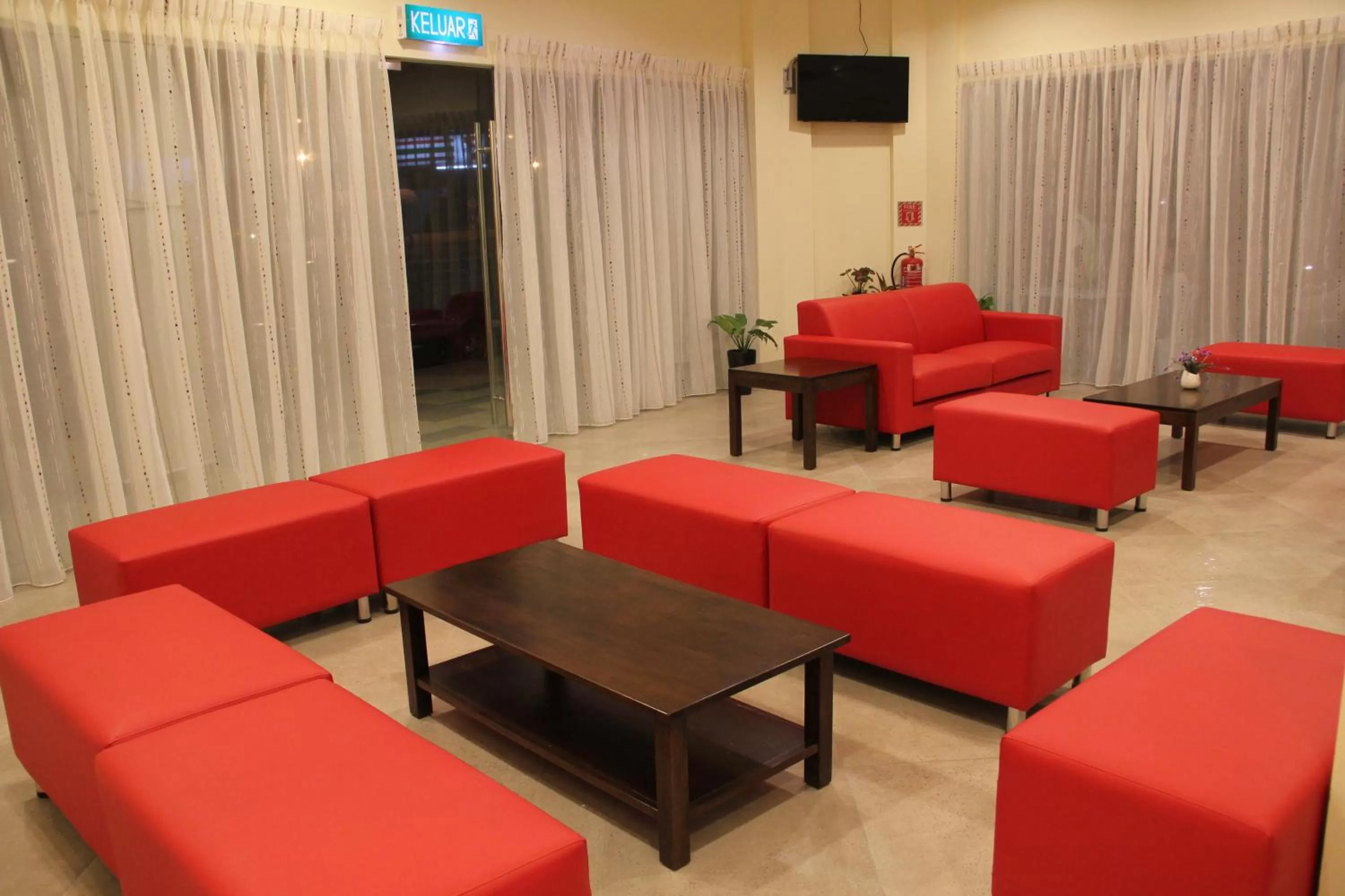 Night in Hotel Mirage PD