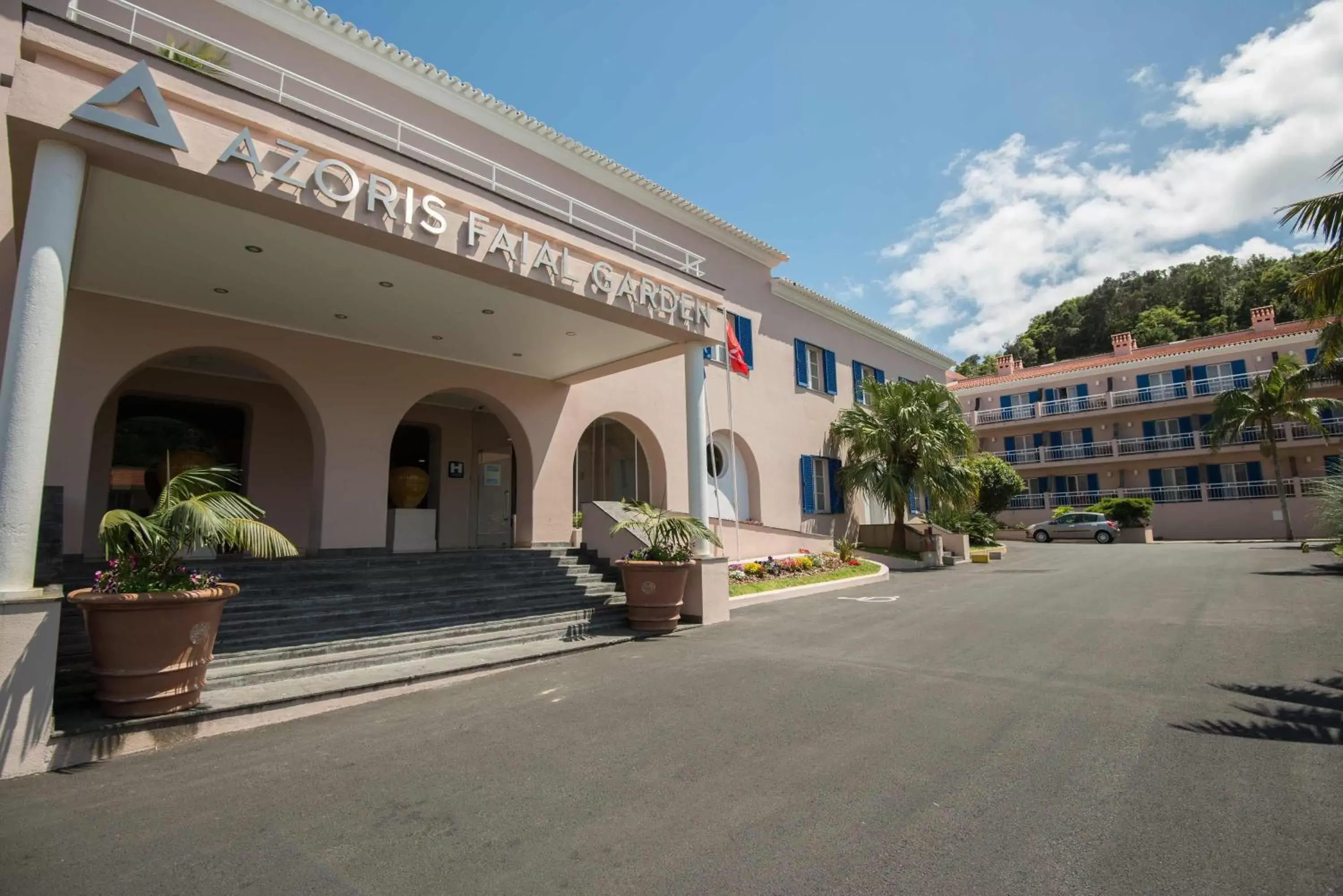 Facade/entrance, Property Building in Azoris Faial Garden – Resort Hotel