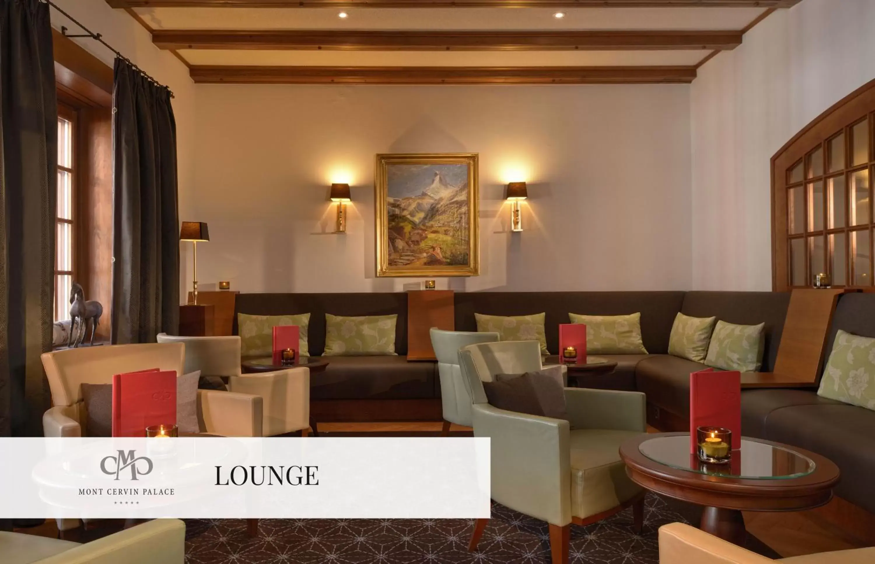 Lounge or bar in Mont Cervin Palace