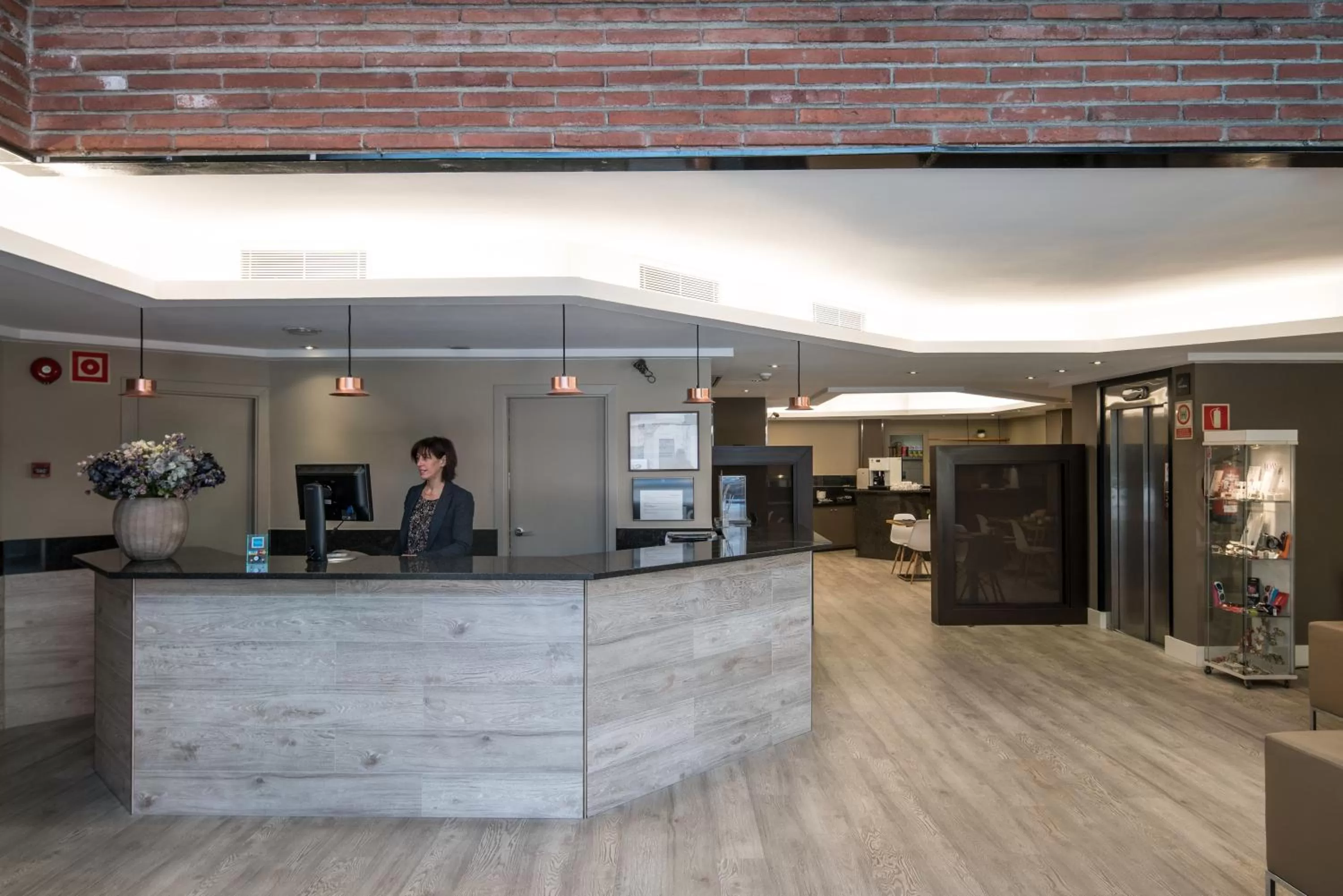 Lobby or reception in Catalonia Albeniz