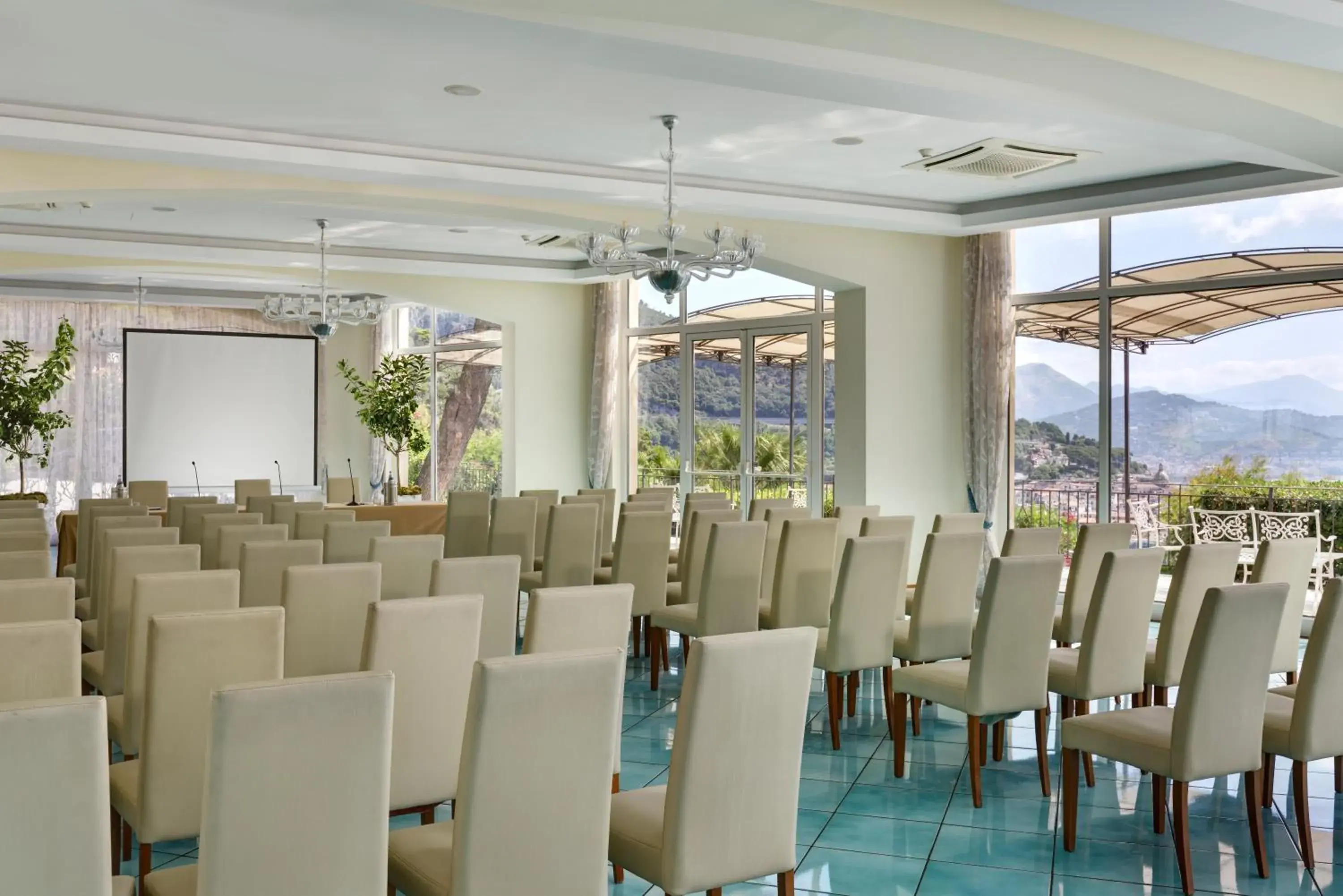 Meeting/conference room in Hotel Raito Wellness & SPA