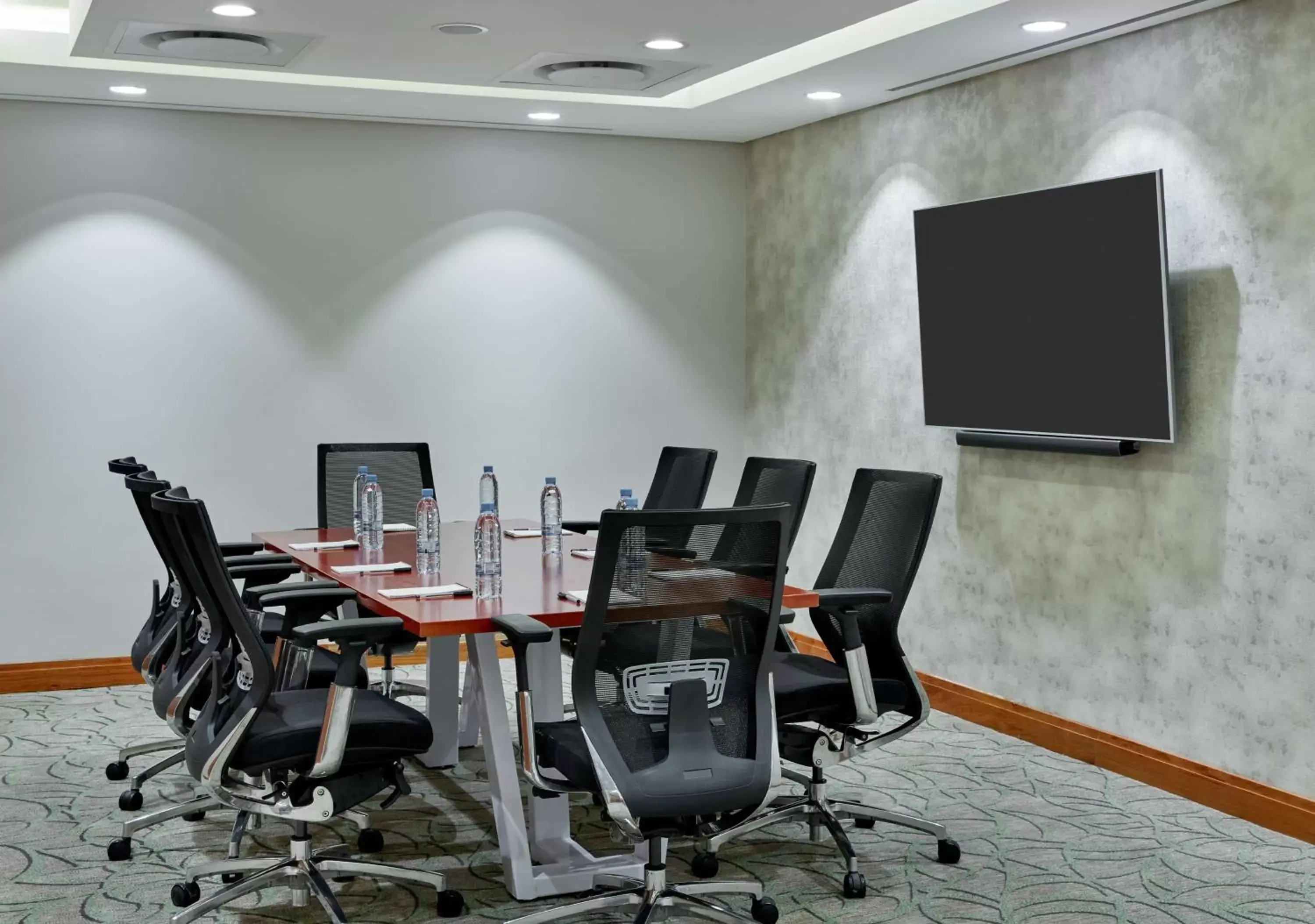 Meeting/conference room in Hilton Garden Inn Society Business Park