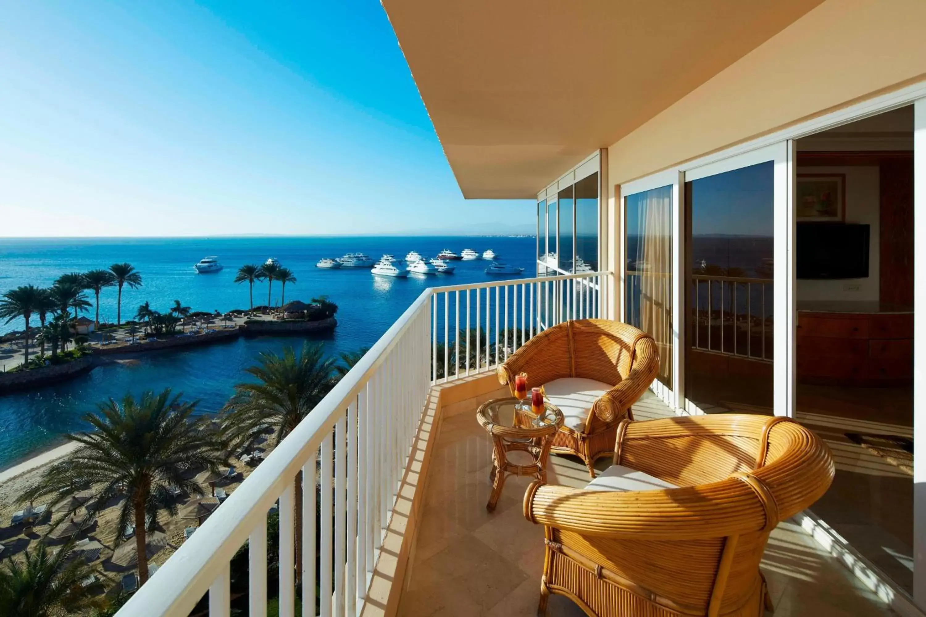 Bedroom, Balcony/Terrace in Hurghada Marriott Red Sea Beach Resort