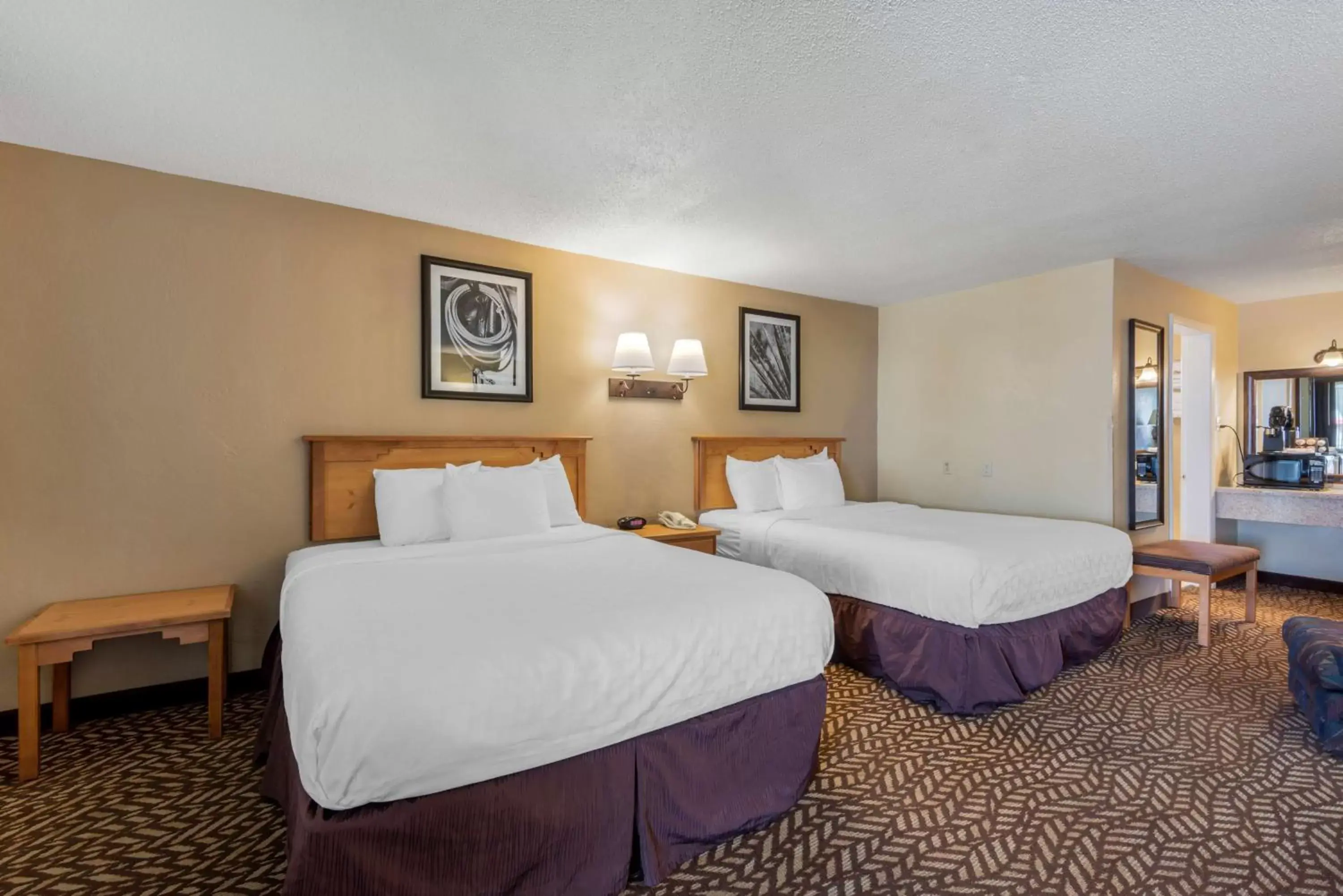 Bedroom, Bed in Best Western Turquoise Inn & Suites