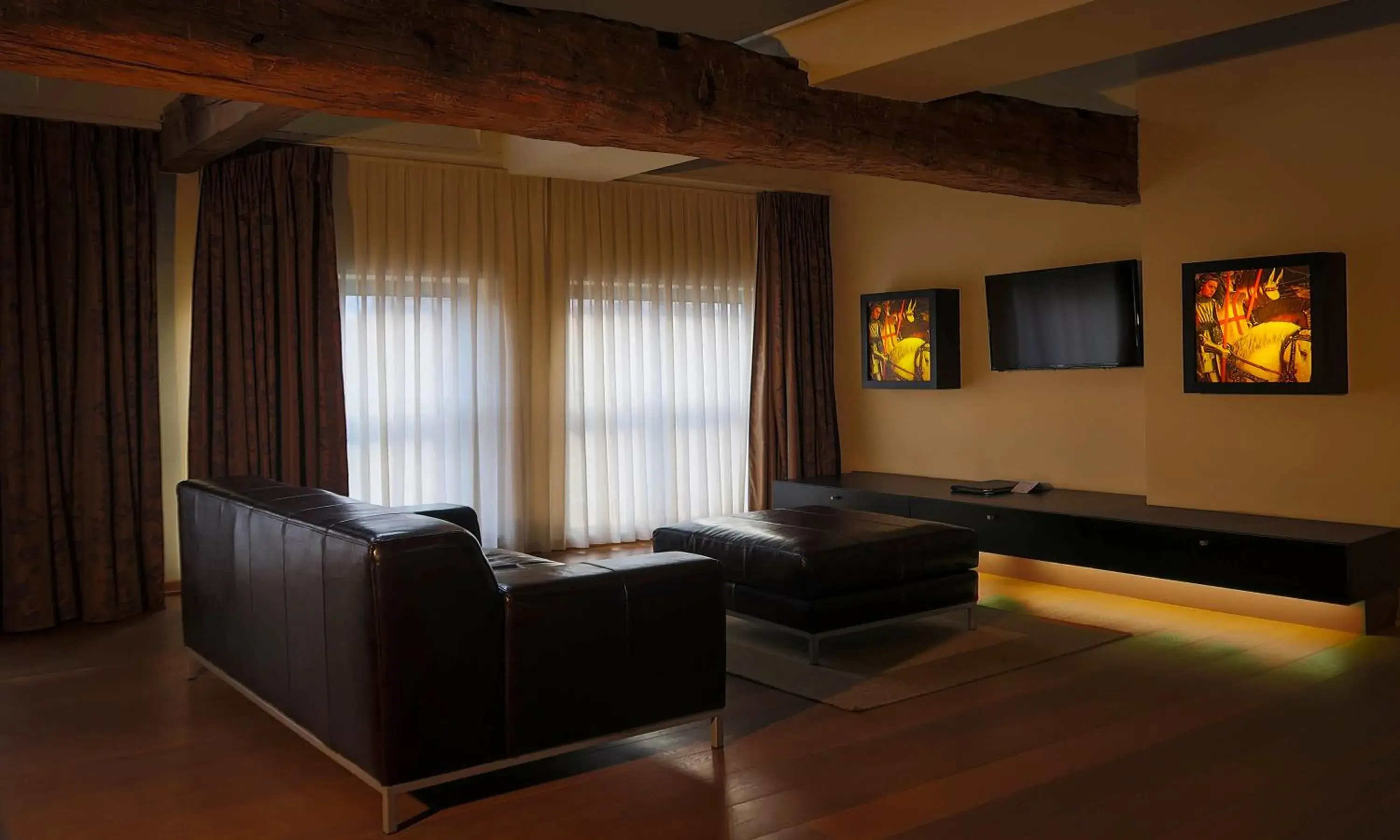 Living room, Seating Area in Hotel Van Eyck