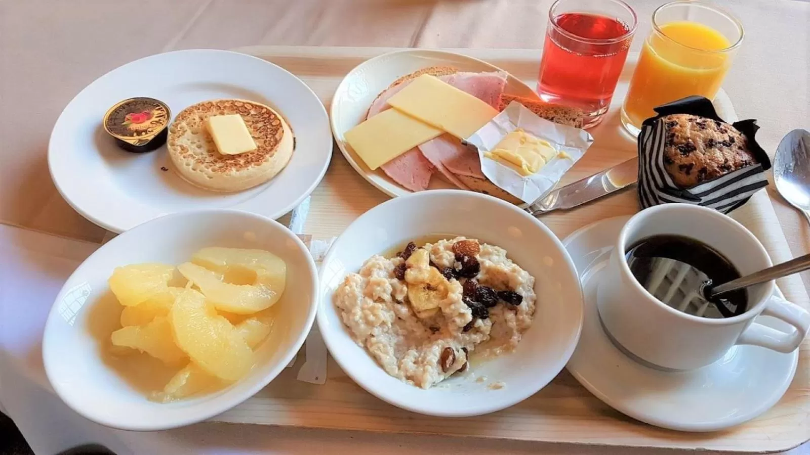 Continental breakfast in Luther King House