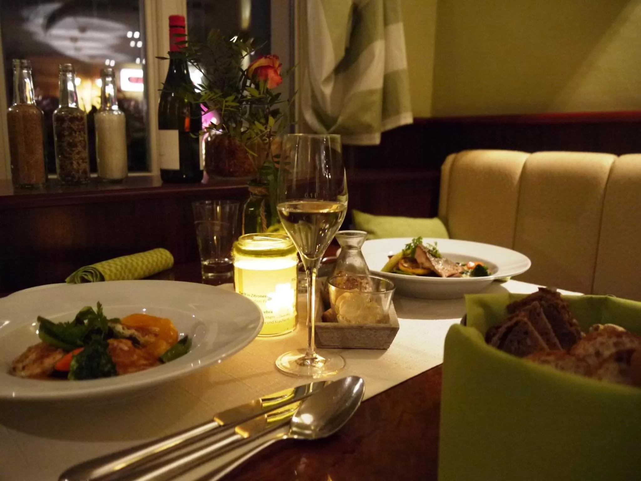 Restaurant/places to eat in Hotel Europa