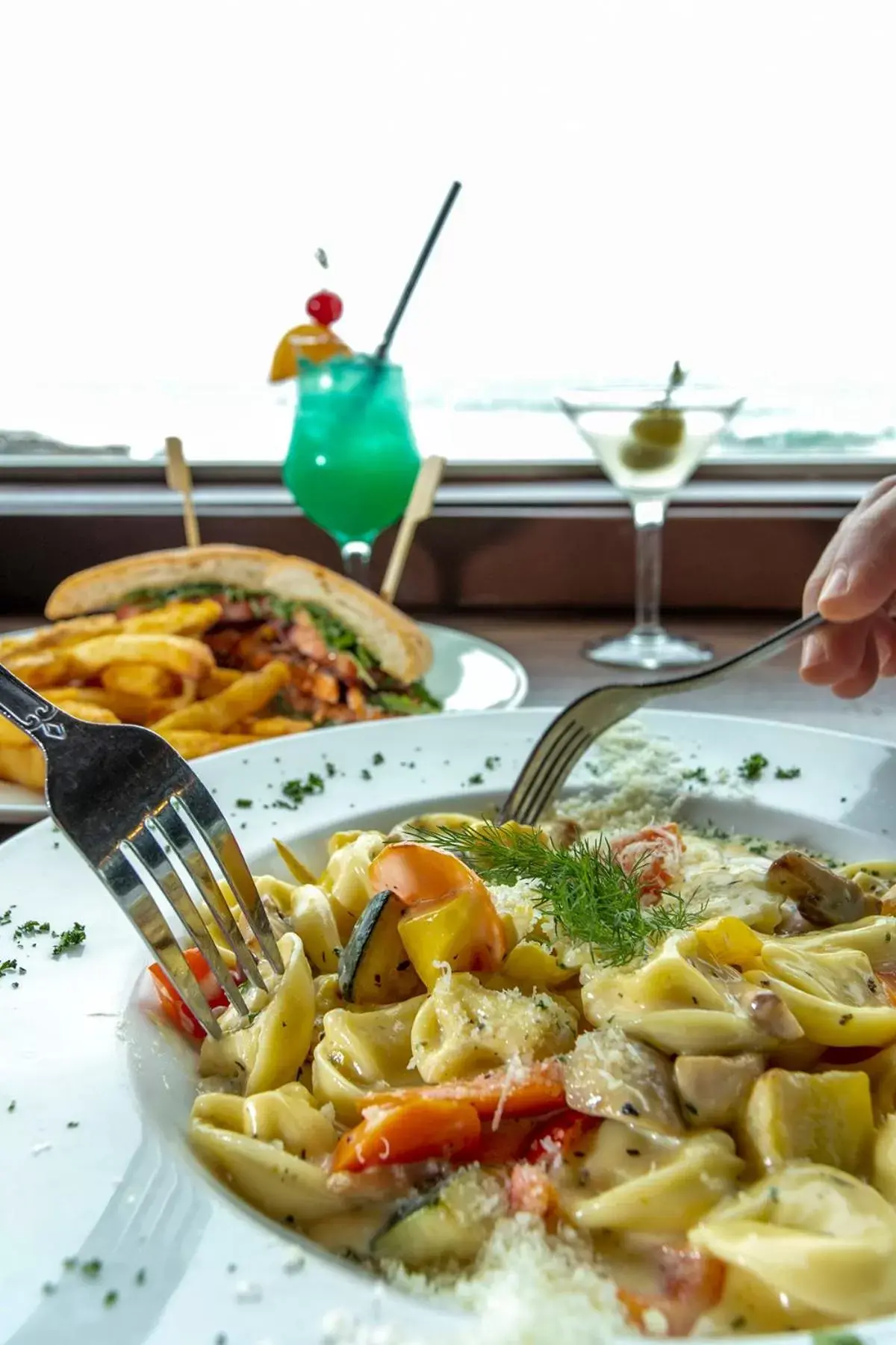 Food and drinks in Adobe Resort Food and drinks in Adobe Resort