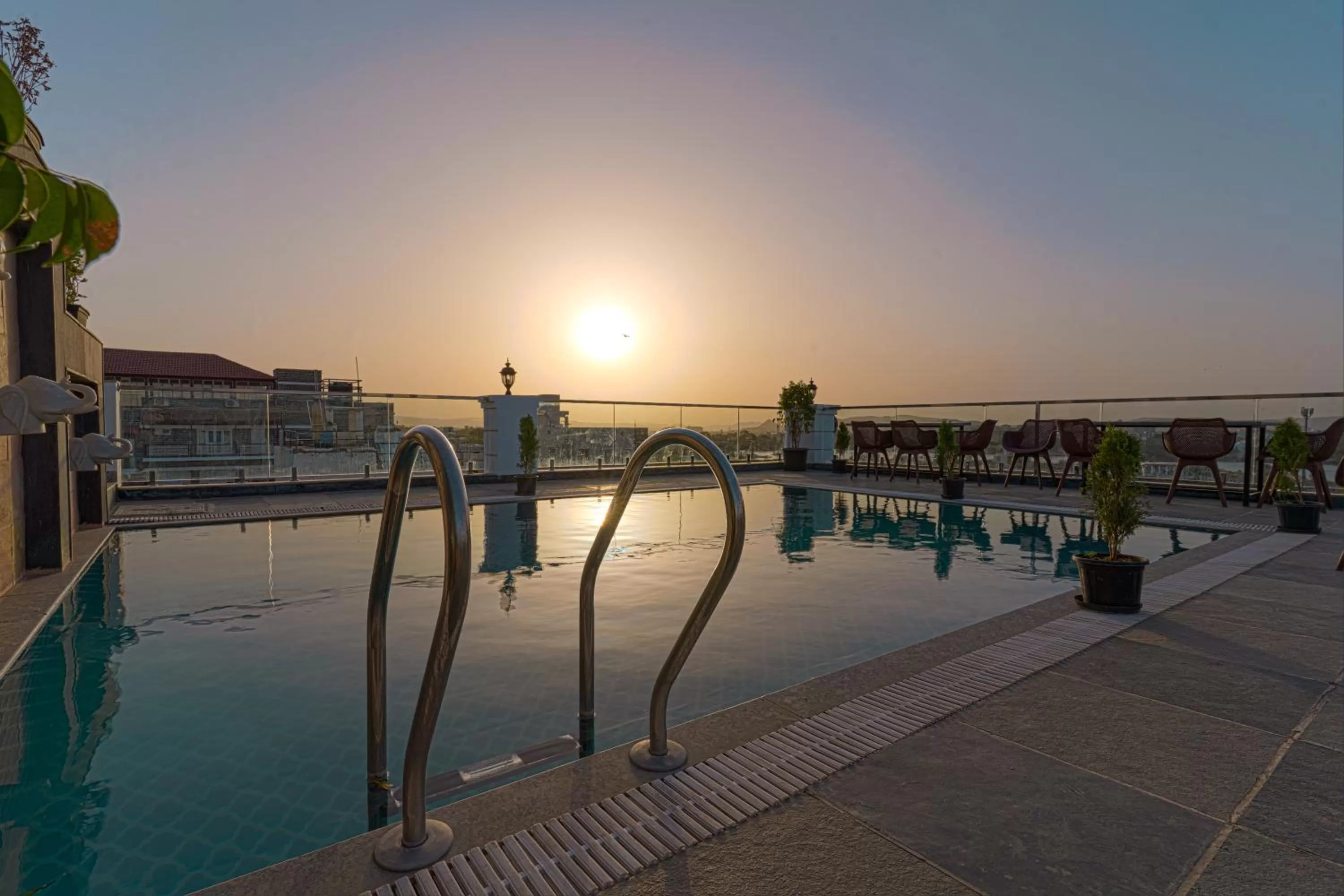 Swimming Pool in Revaas Lake View Boutique Hotel