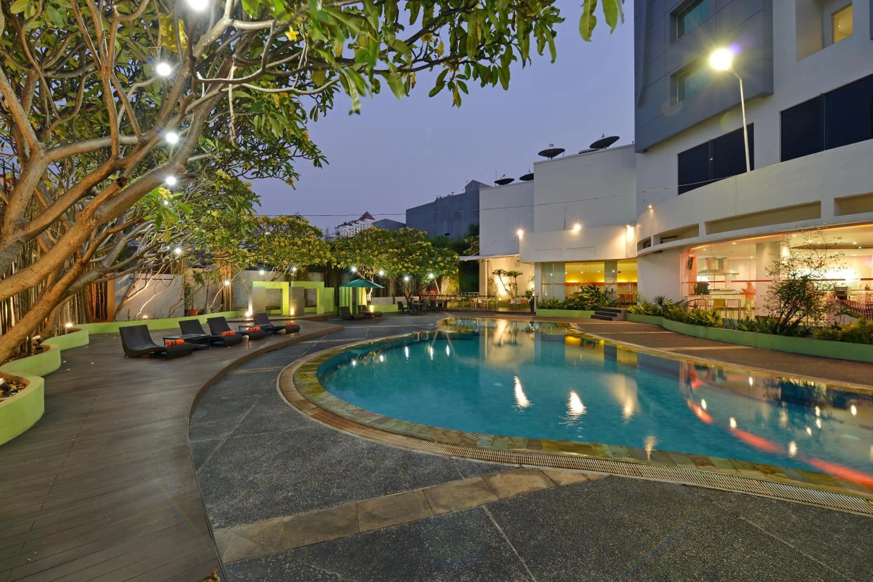Swimming pool in Cityloog Hotel Tebet Jakarta