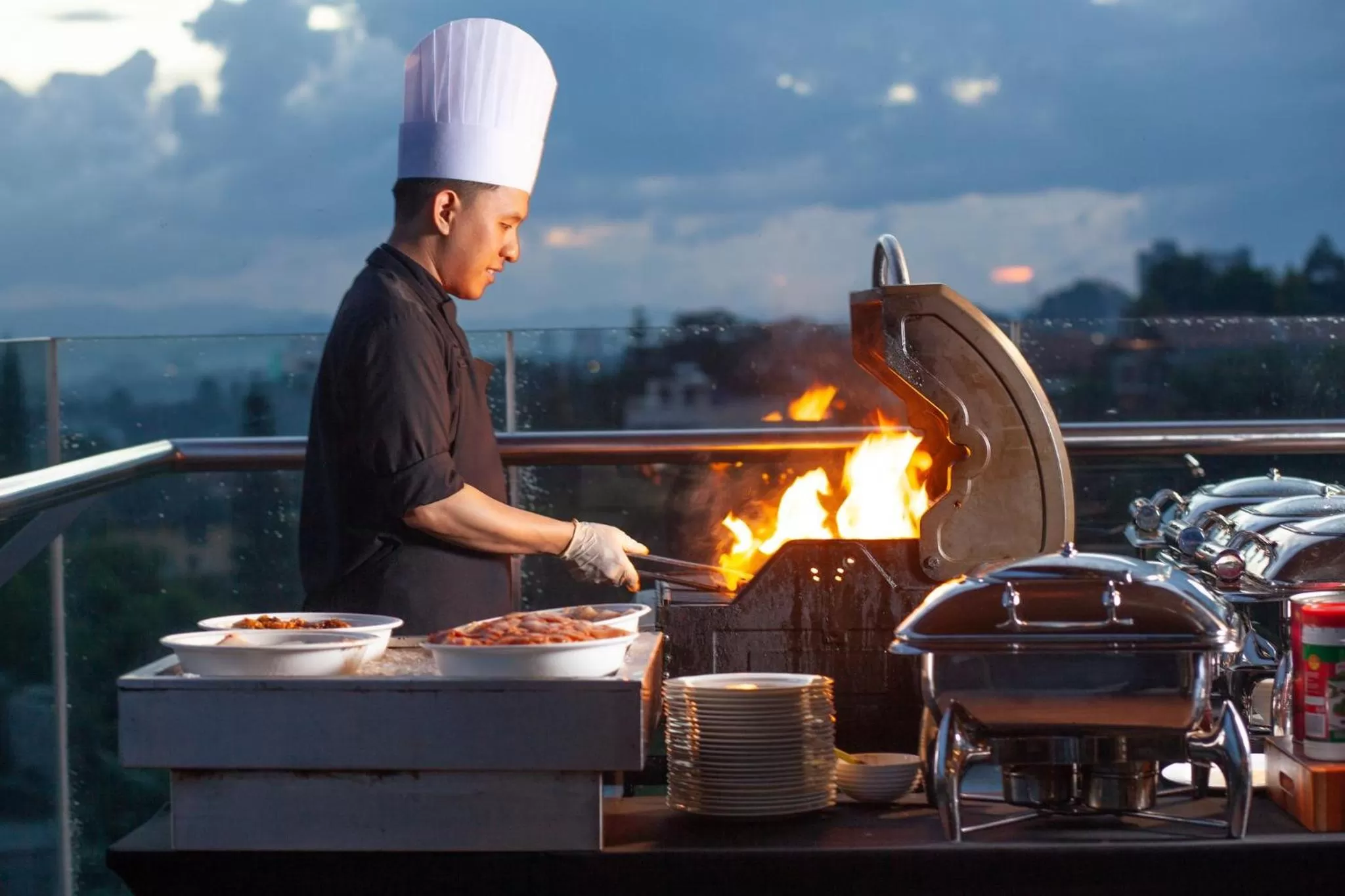 Restaurant/places to eat in InterContinental Bandung Dago Pakar by IHG