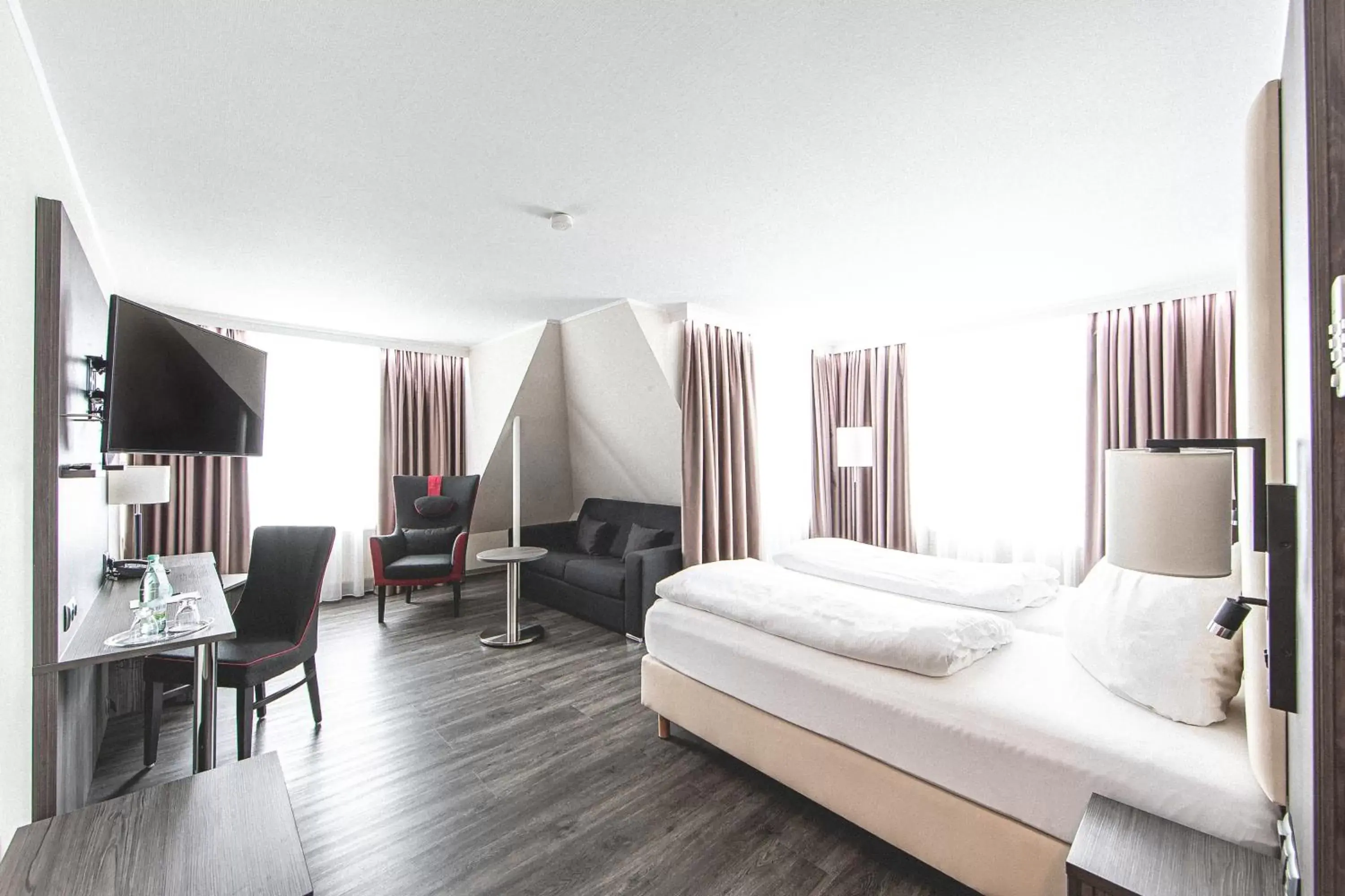 Comfort Double Room in PLAZA Hotel Buchhorner Hof Comfort Double Room in PLAZA Hotel Buchhorner Hof