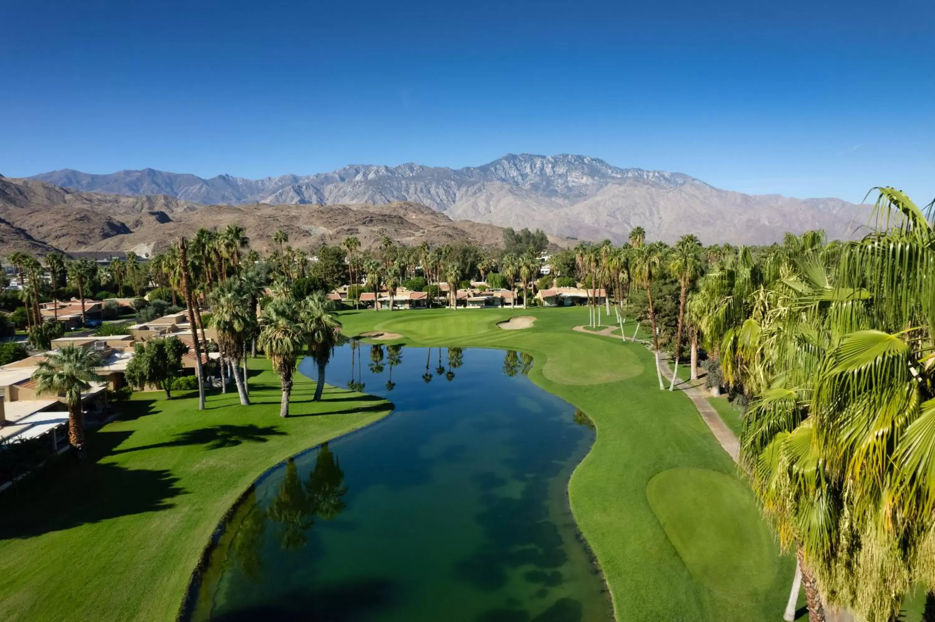 Golfcourse, Bird's-eye View in Hyatt Vacation Club at Desert Oasis