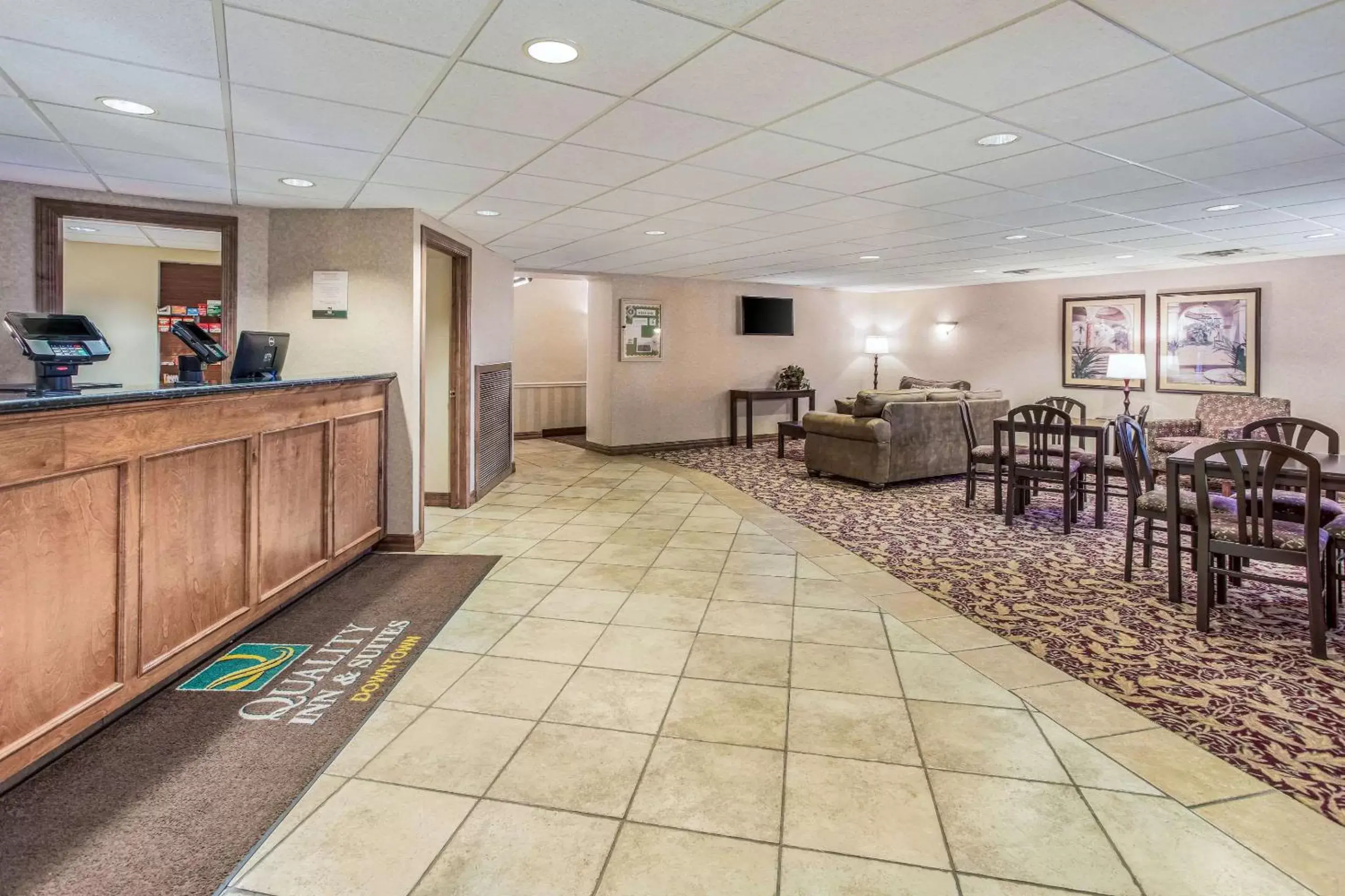 Lobby or reception in Quality Inn & Suites Downtown