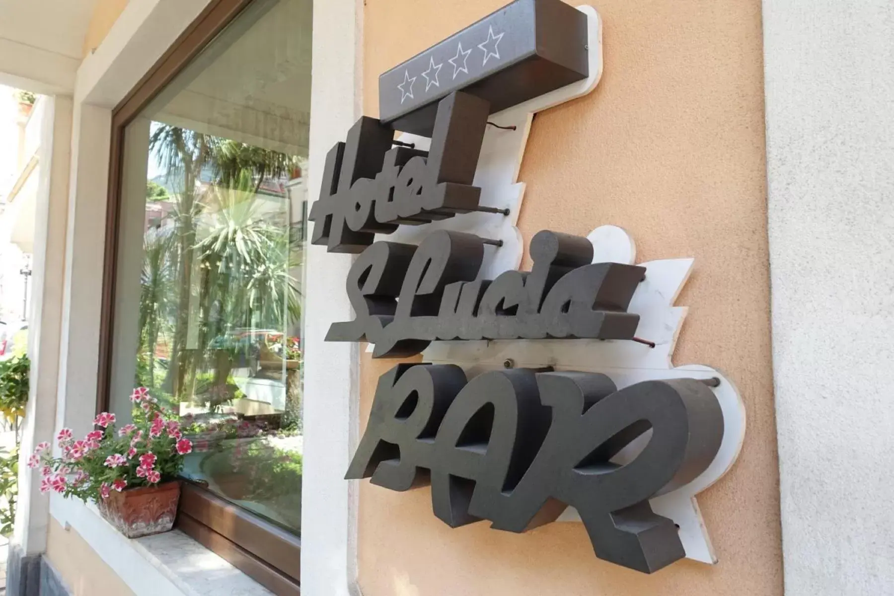 Property Logo/Sign in Hotel Santa Lucia