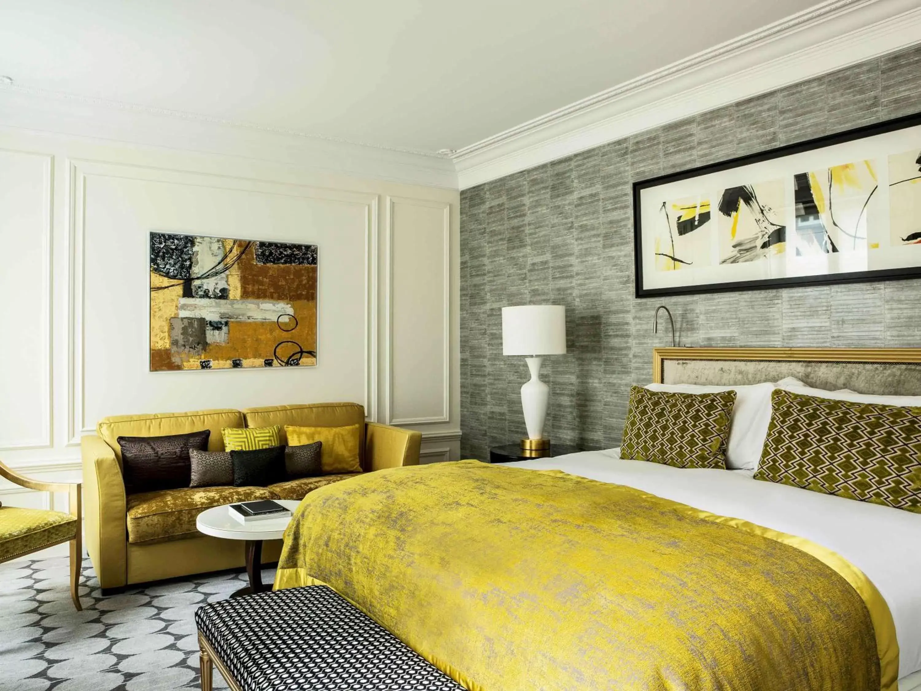 Photo of the whole room, Bed in Sofitel Paris Le Faubourg