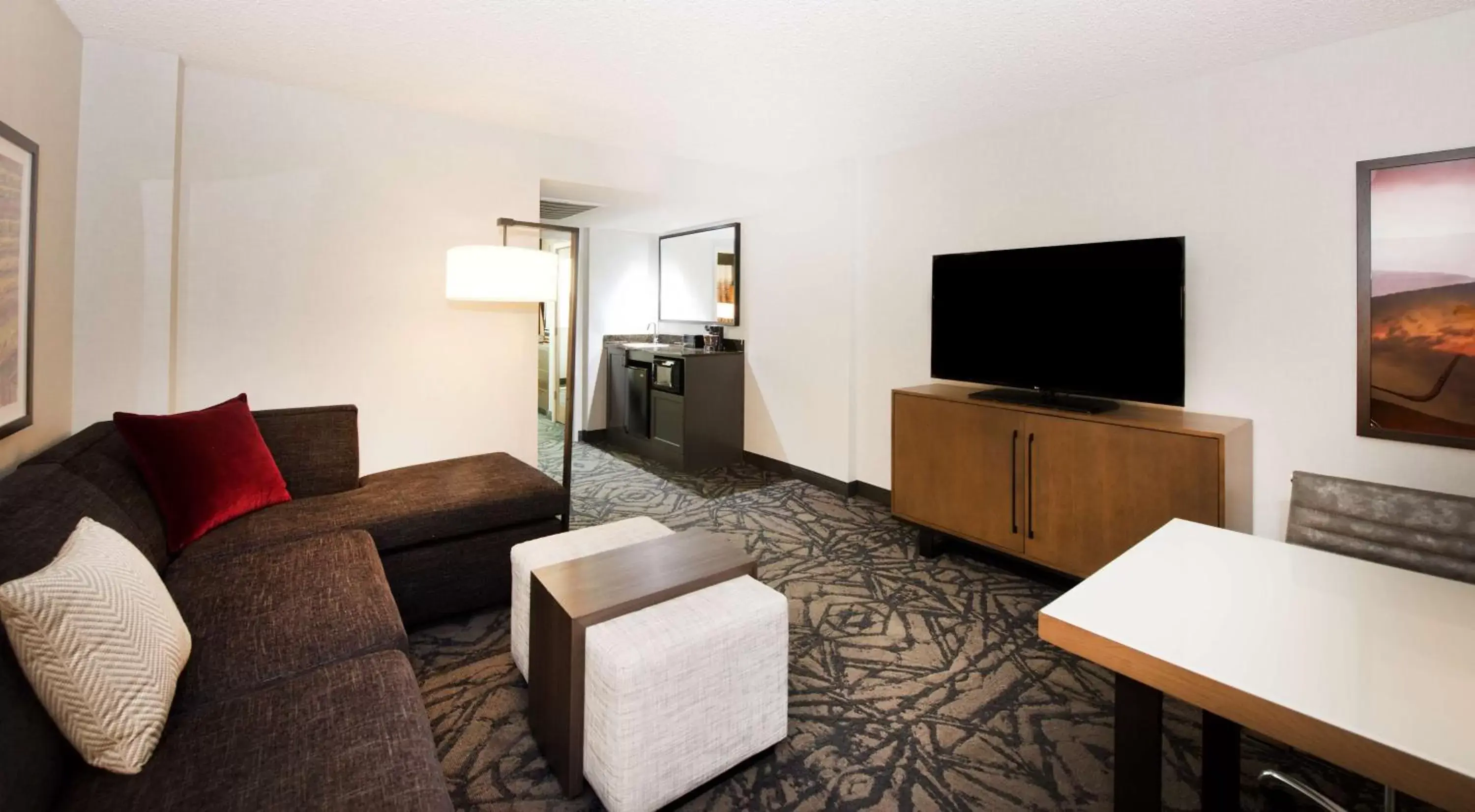 Photo of the whole room in Embassy Suites by Hilton Walnut Creek Photo of the whole room in Embassy Suites by Hilton Walnut Creek