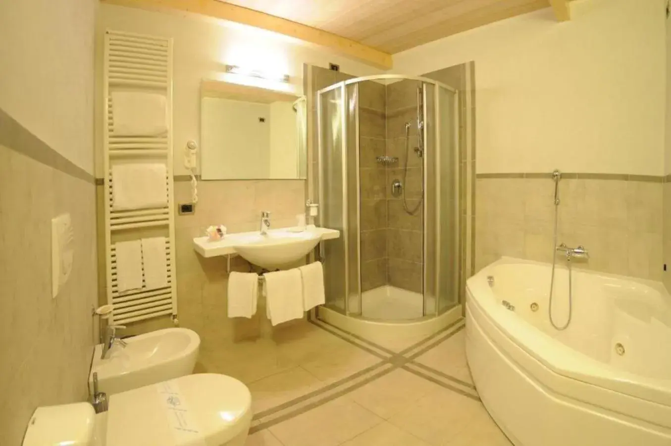 Bathroom in San Giorgio, Sure Hotel Collection by Best Western