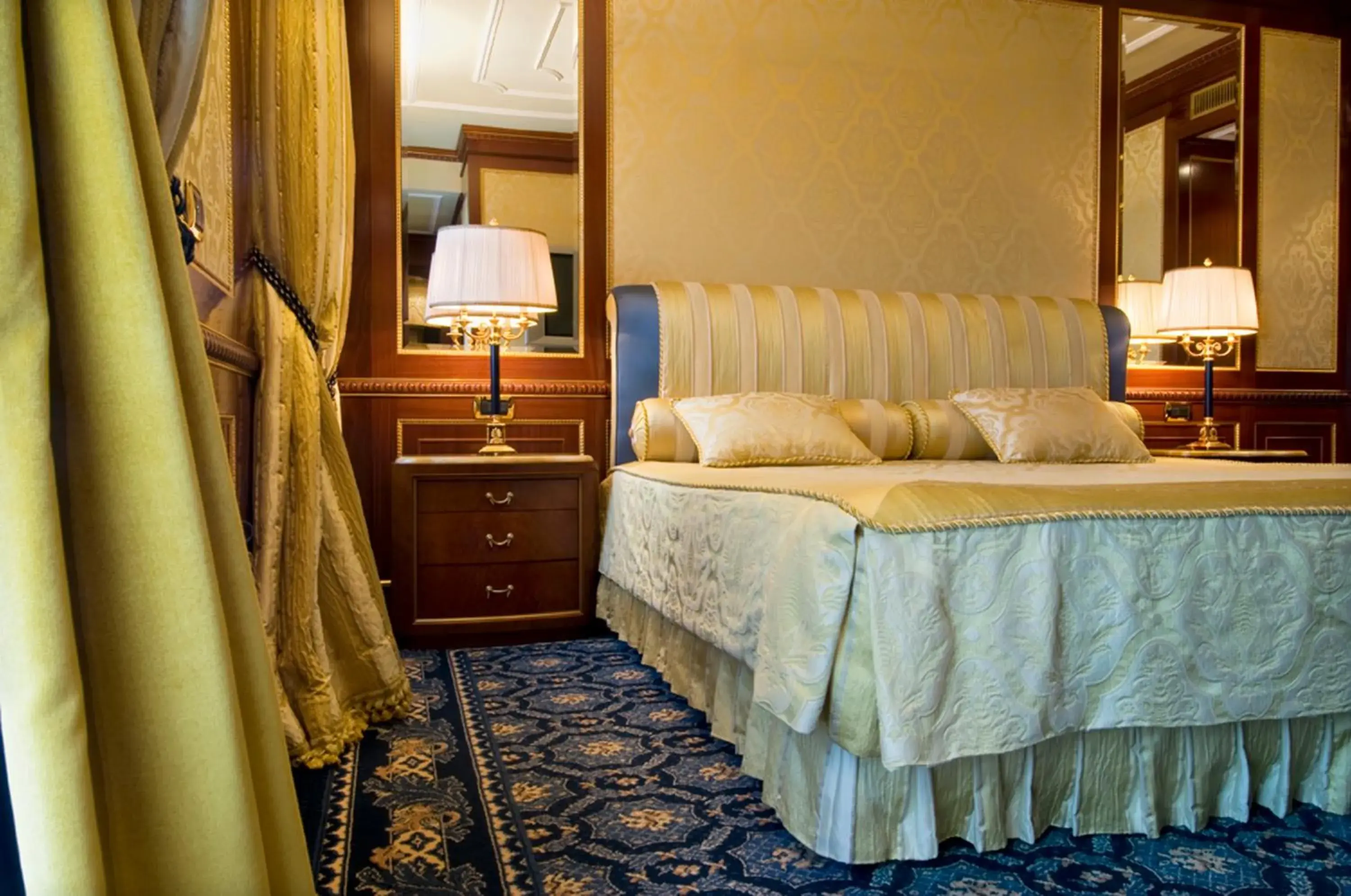 Bed in Grand Hotel Dino