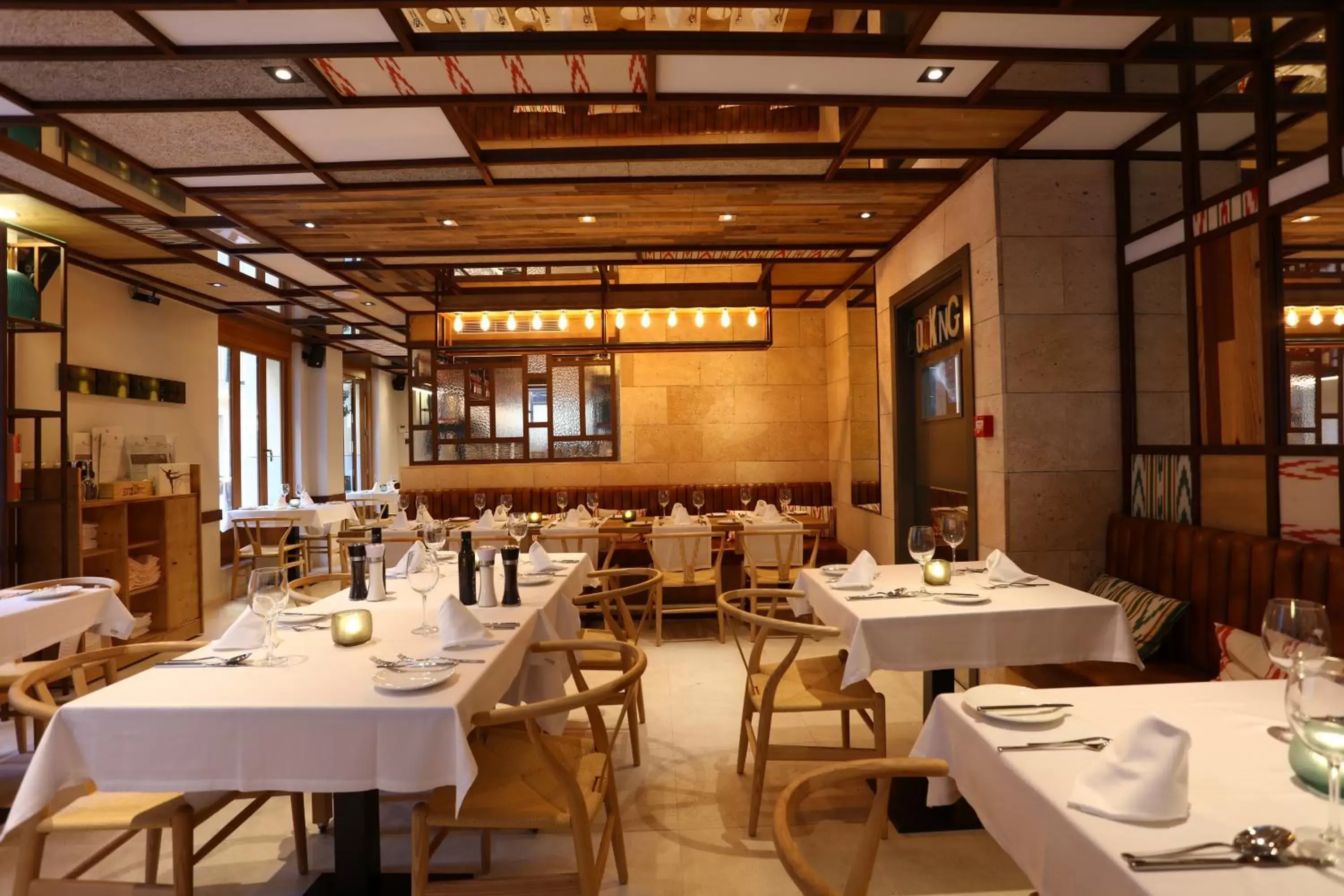 Restaurant/Places to Eat in BO Hotel Palma