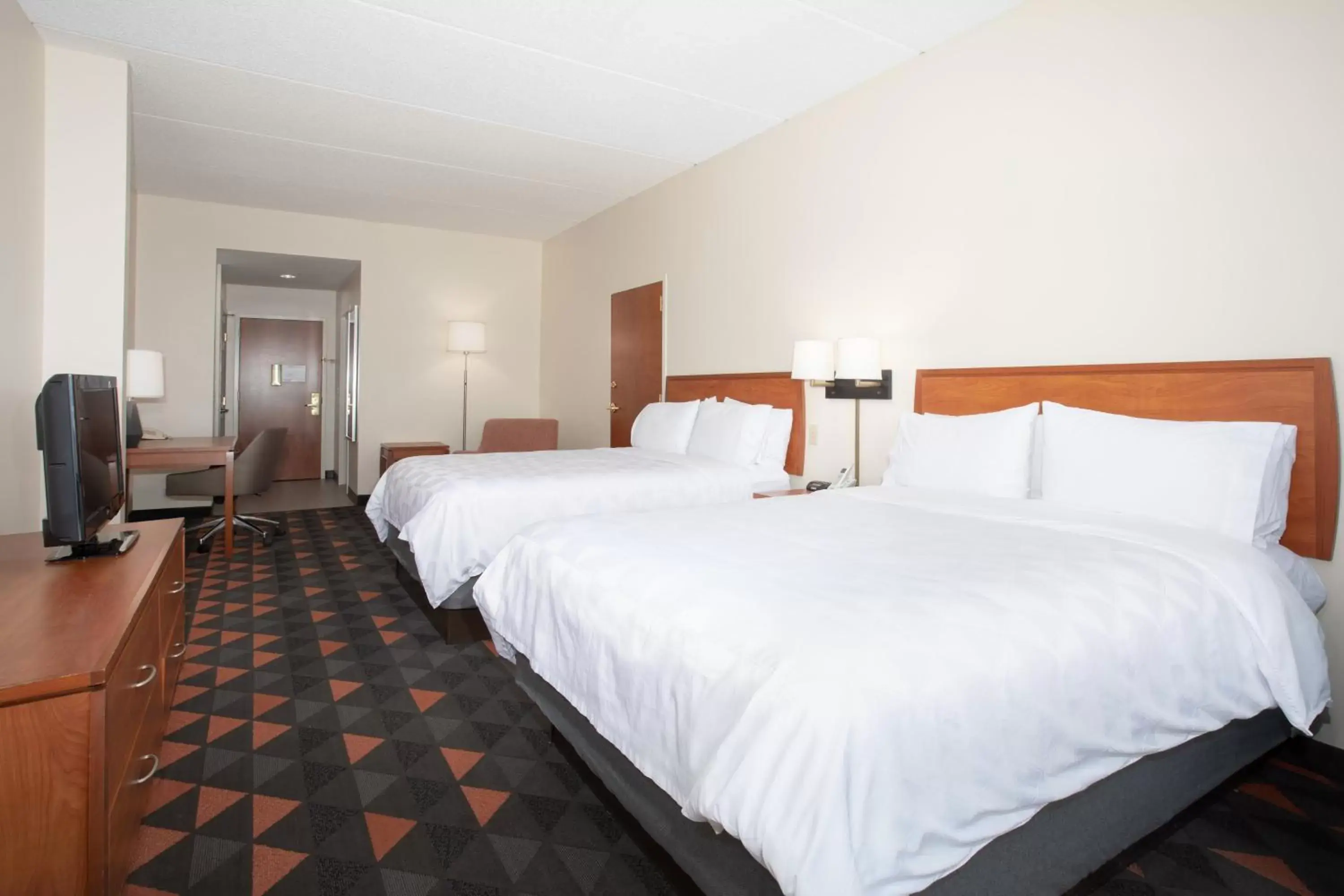 Photo of the whole room, Bed in Holiday Inn Hotels and Suites Goodyear - West Phoenix Area, an IHG Hotel