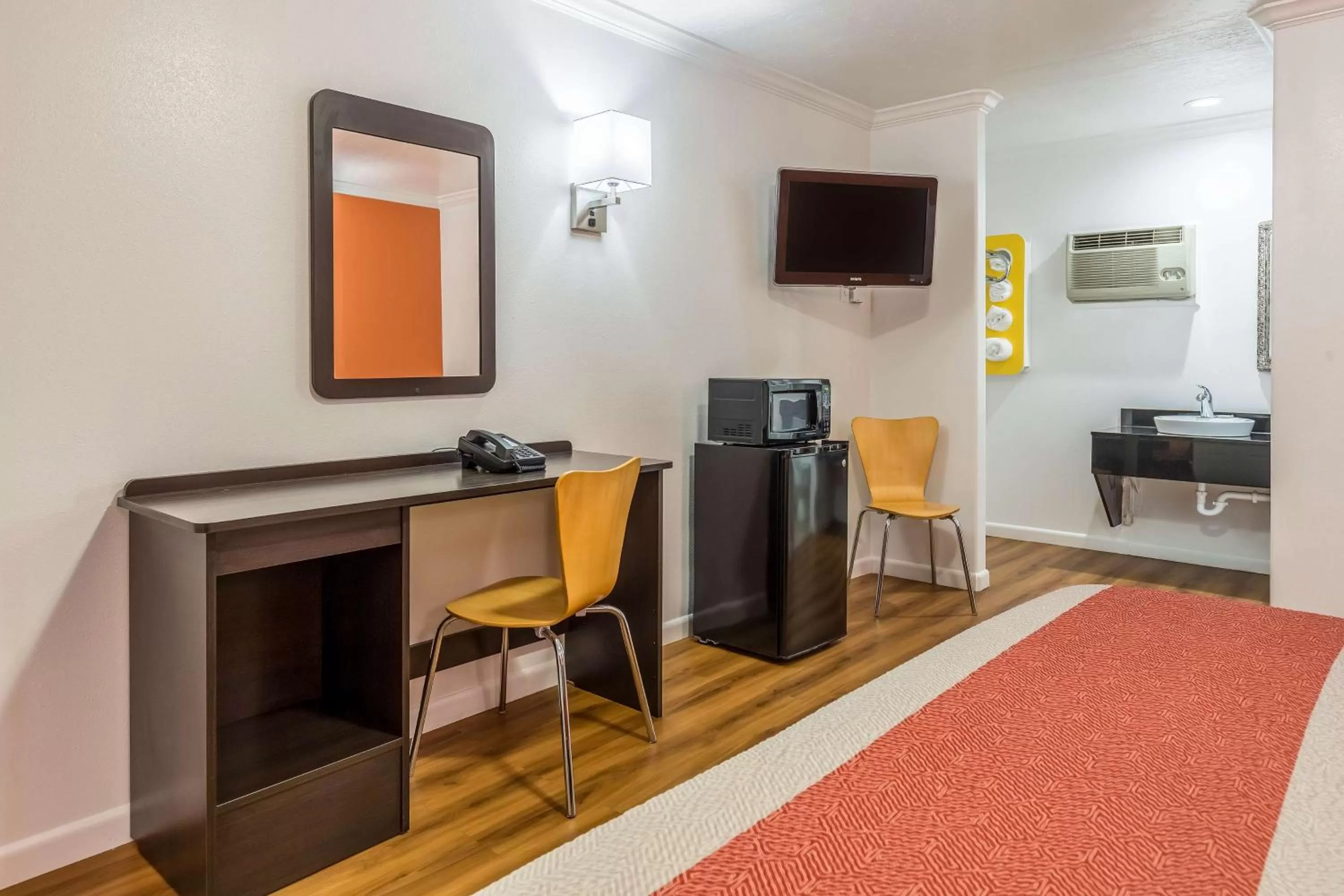 TV and multimedia in Motel 6 Tremonton, Utah