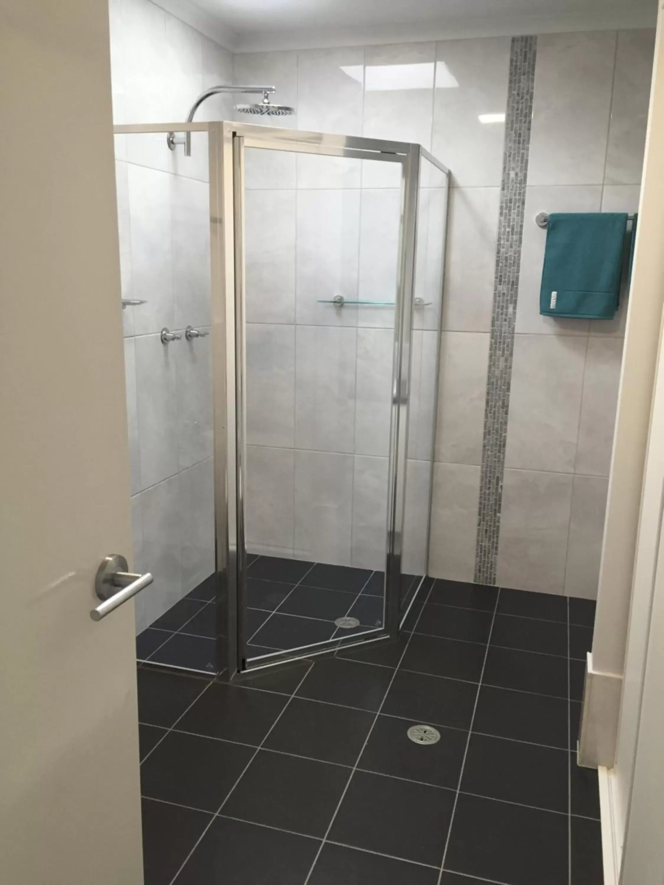 Shower, Bathroom in Merimbula Lake Apartments