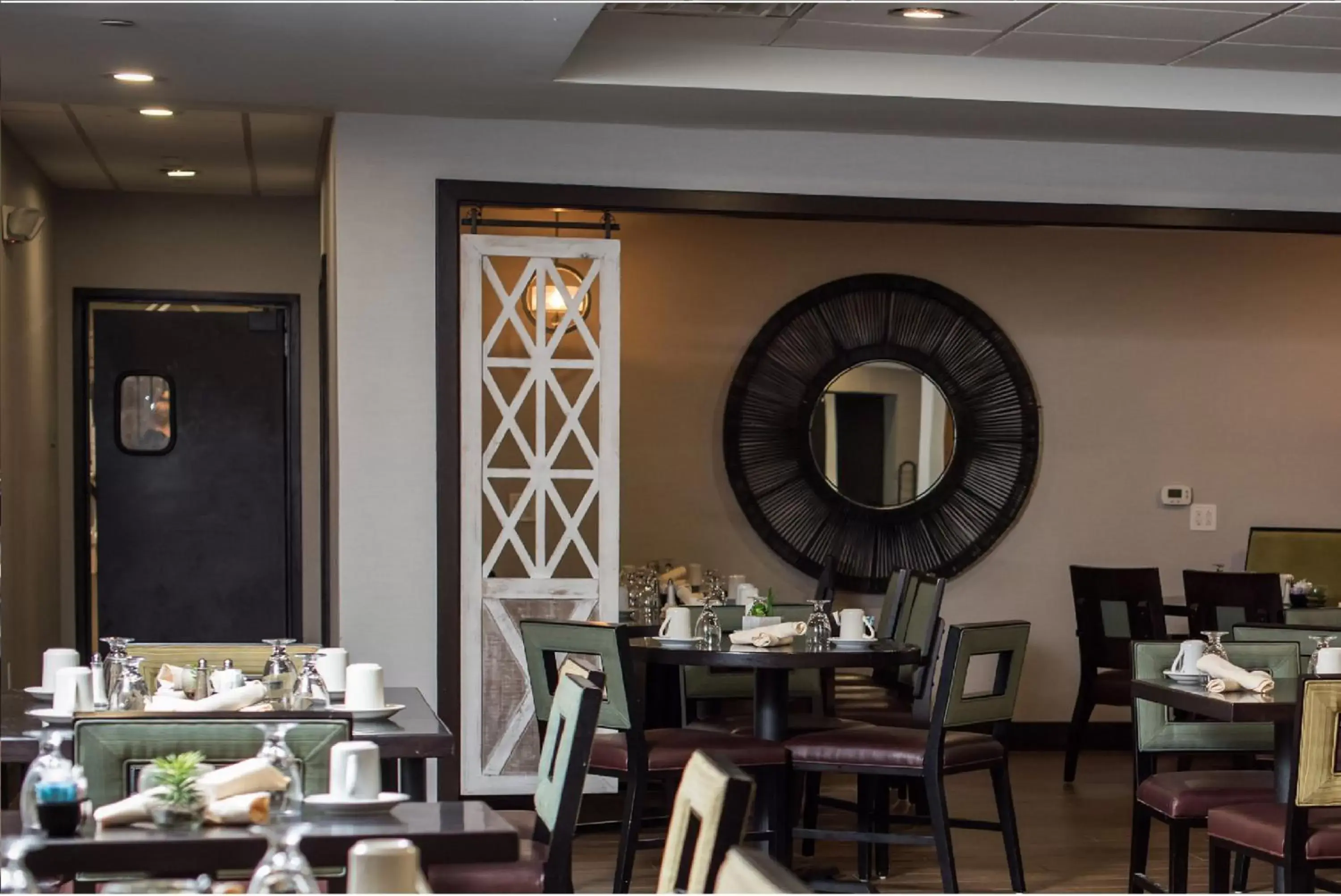 Restaurant/Places to Eat in Holiday Inn Harrisburg East, an IHG Hotel